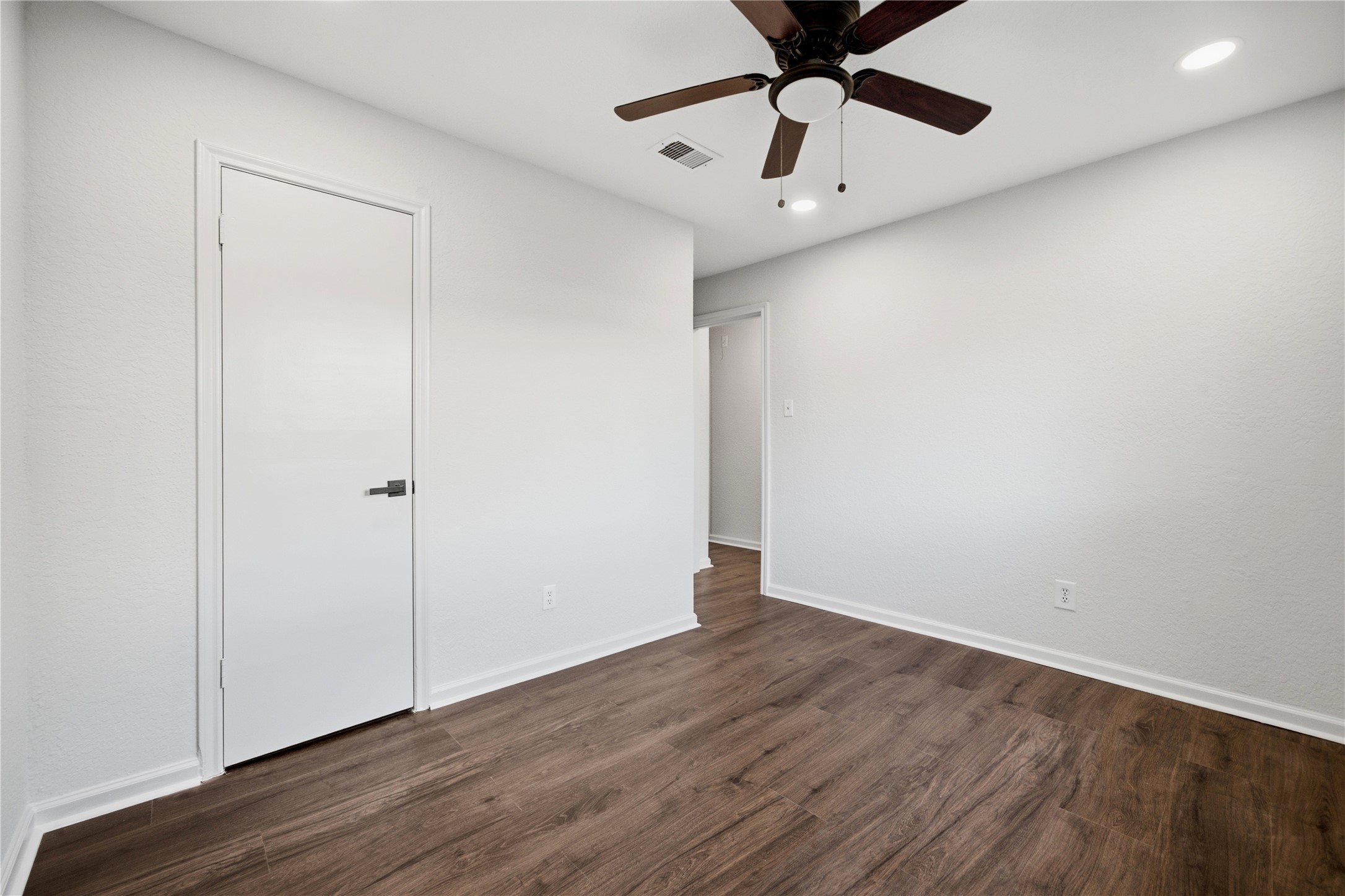 1714 Foxlake Drive Property Photo 16