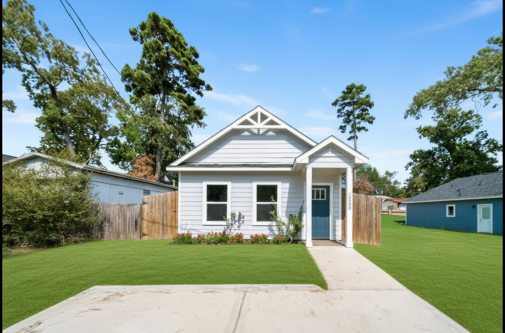 16686 E Lynbrook Property Photo 4