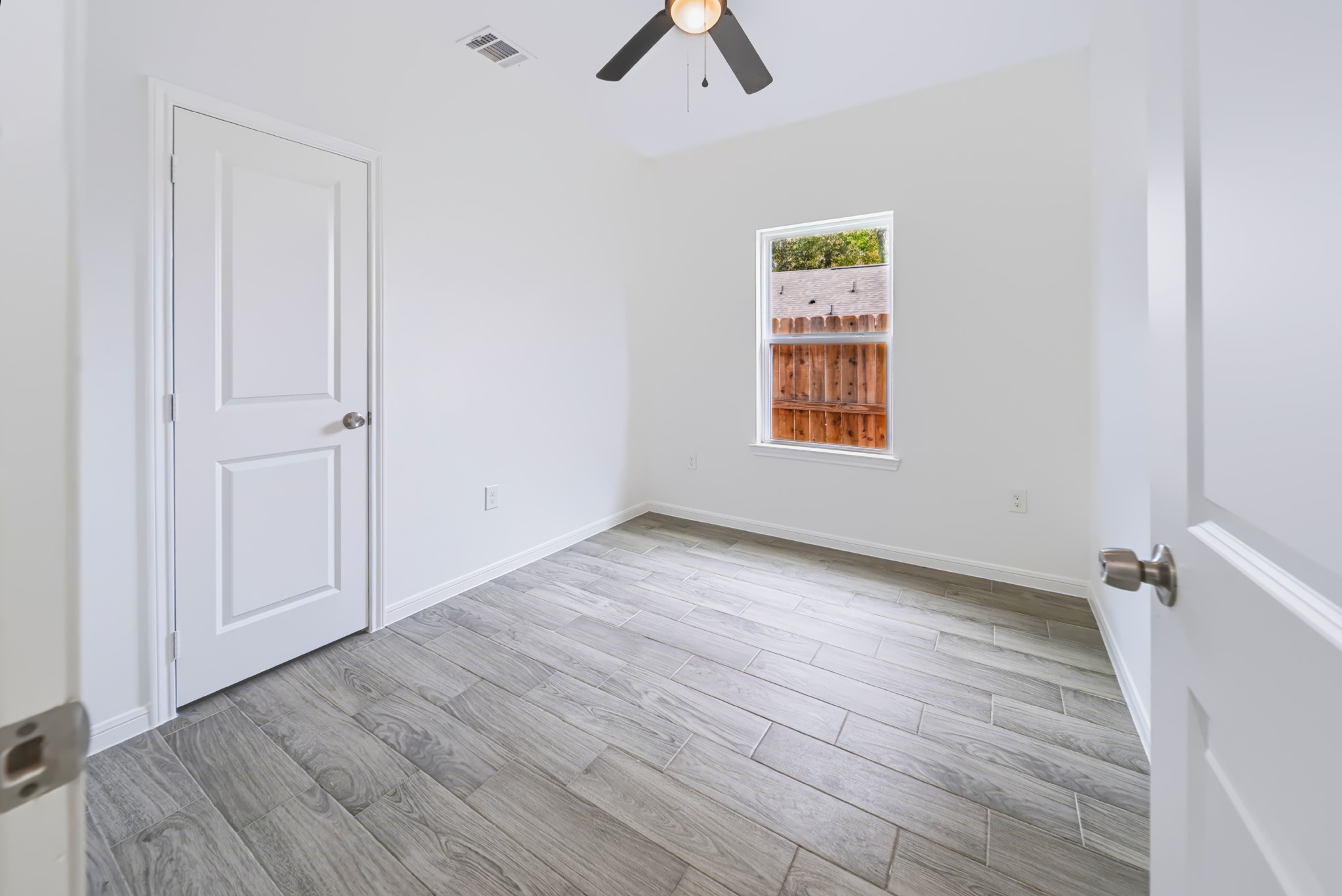 16686 E Lynbrook Property Photo 7