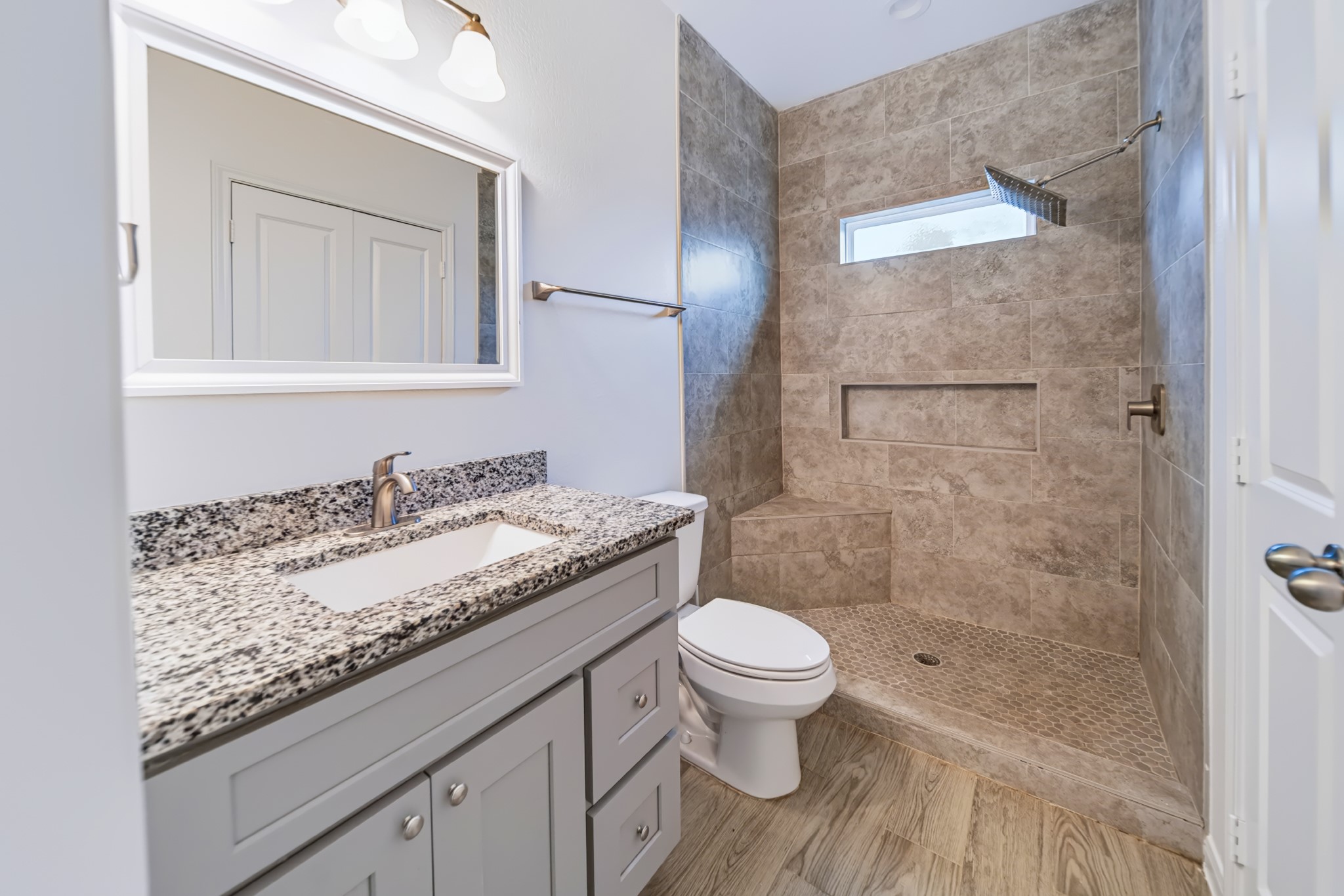 16686 E Lynbrook Property Photo 13
