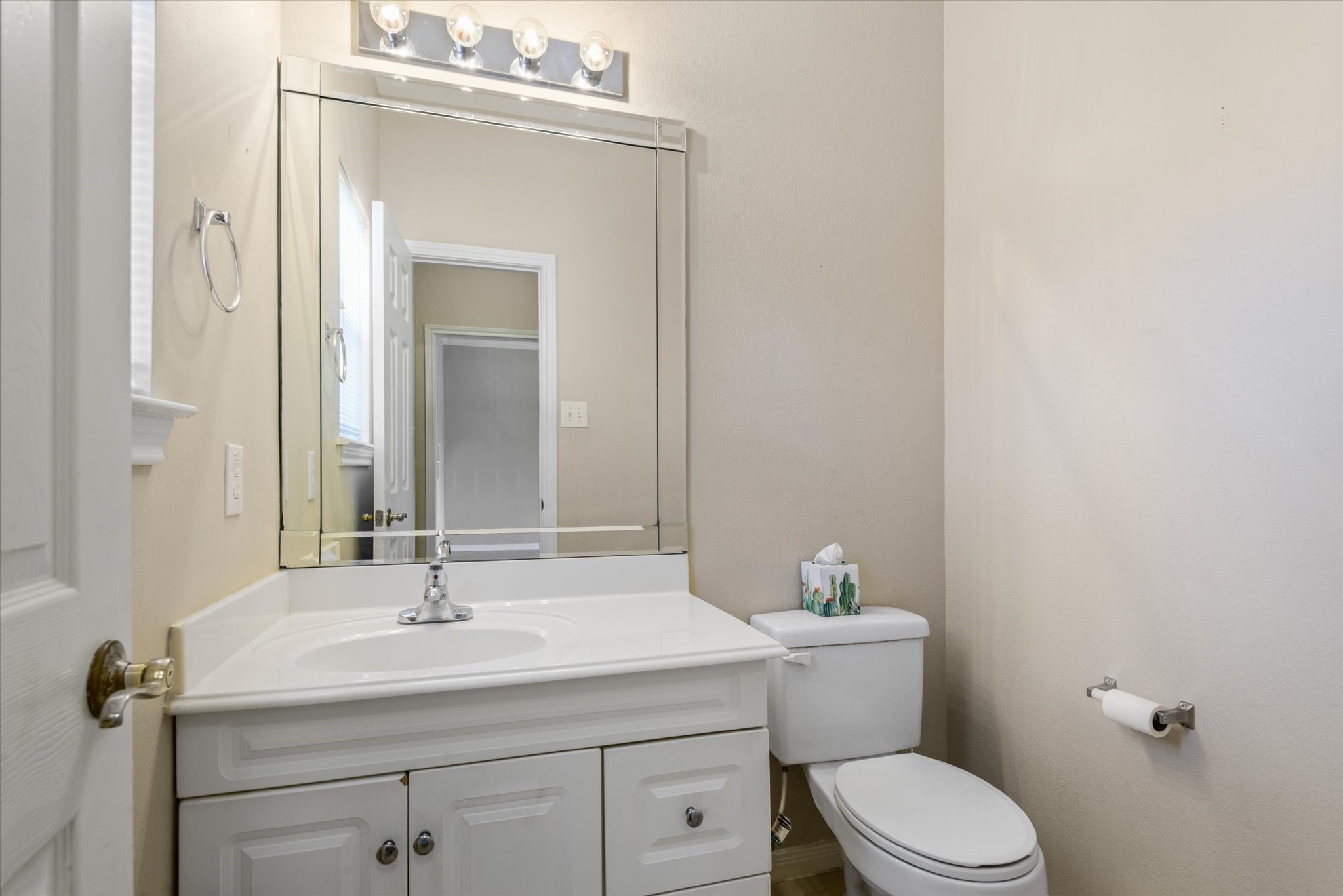 2040 Glencove Drive Property Photo 8