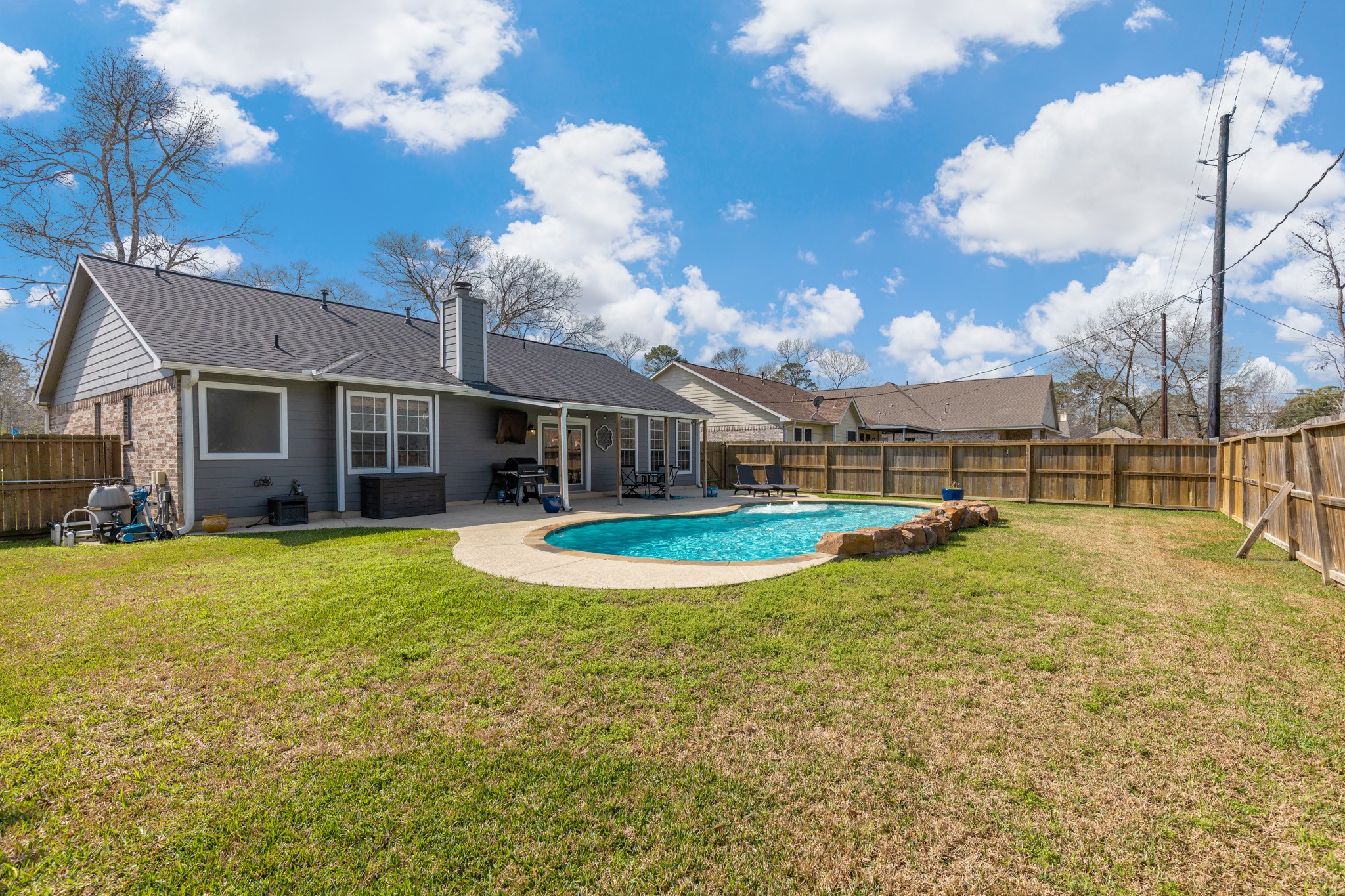 2930 Lake Breeze Lane Property Photo 12