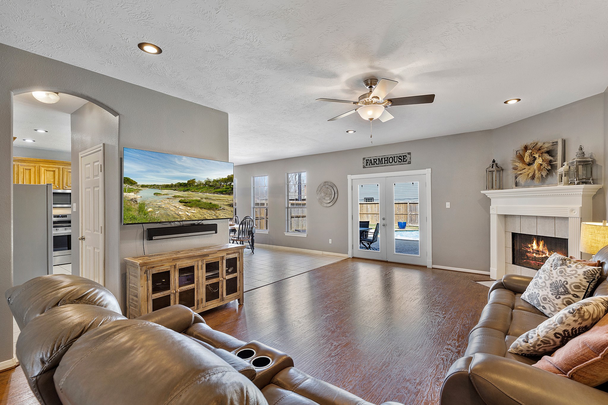 2930 Lake Breeze Lane Property Photo 35
