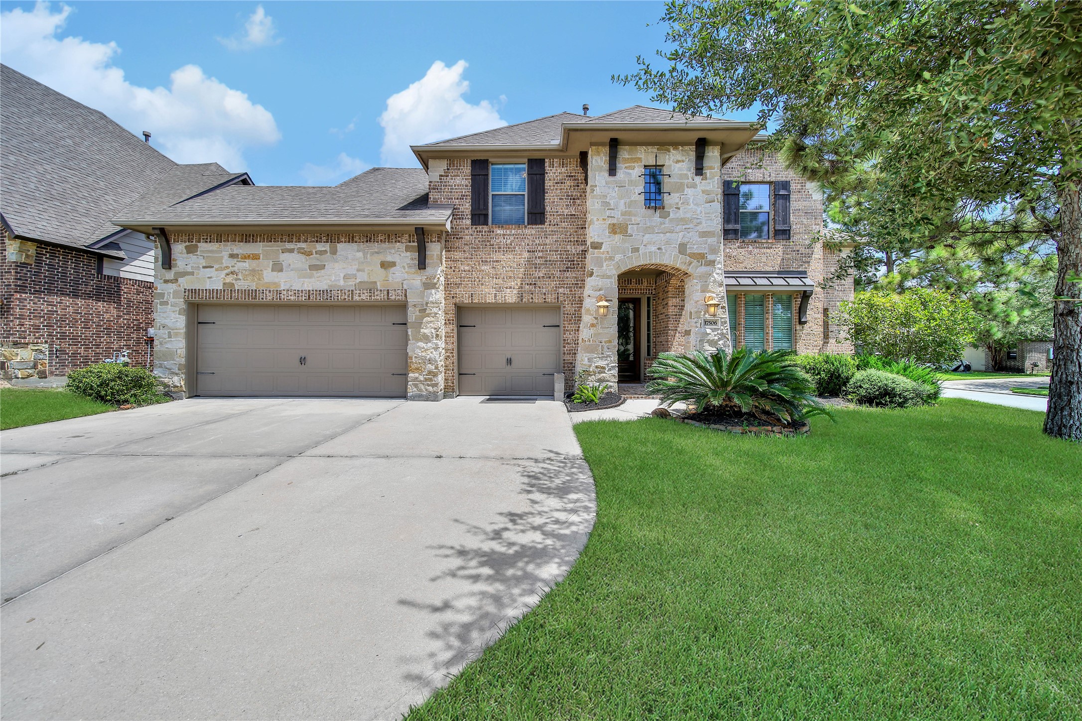 17506 Mineral Bluff Lane Property Photo 1