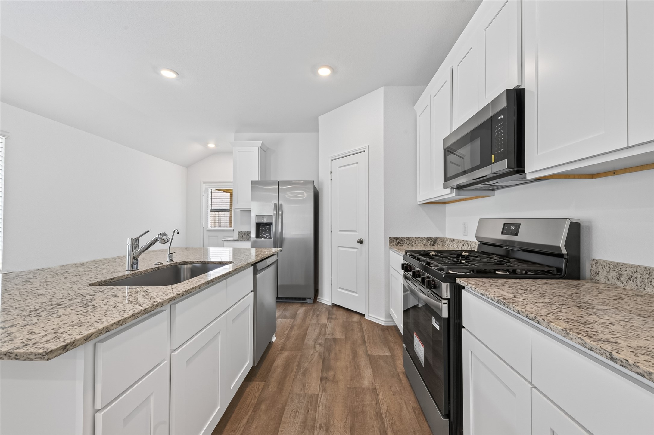 3030 Holland Lakes Drive Property Photo 19