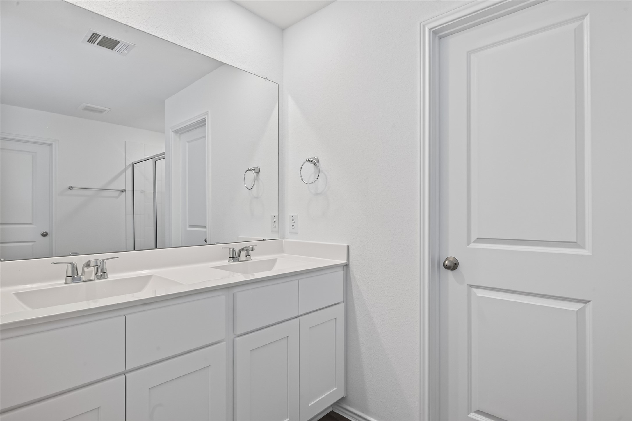 3030 Holland Lakes Drive Property Photo 37