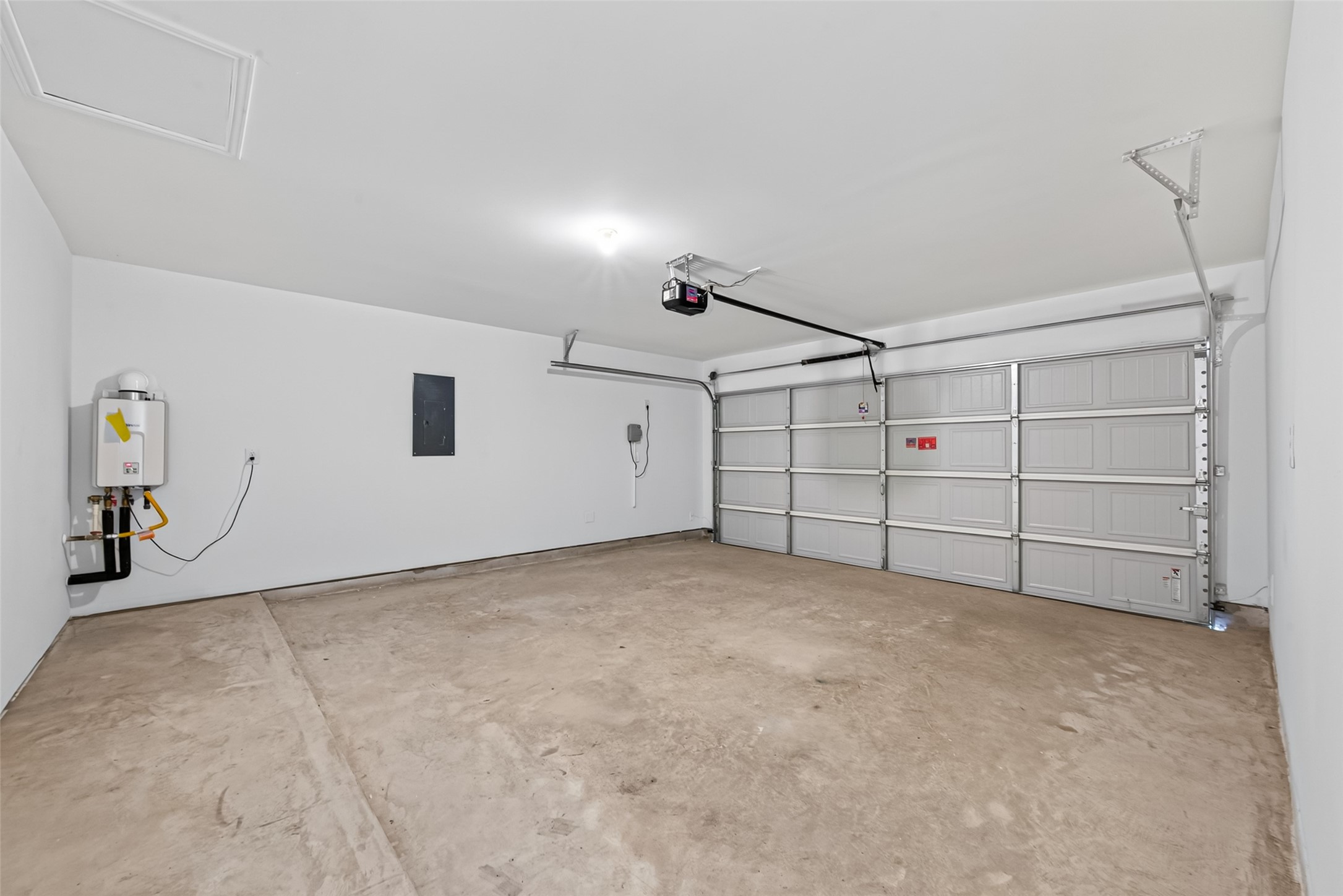 3030 Holland Lakes Drive Property Photo 44