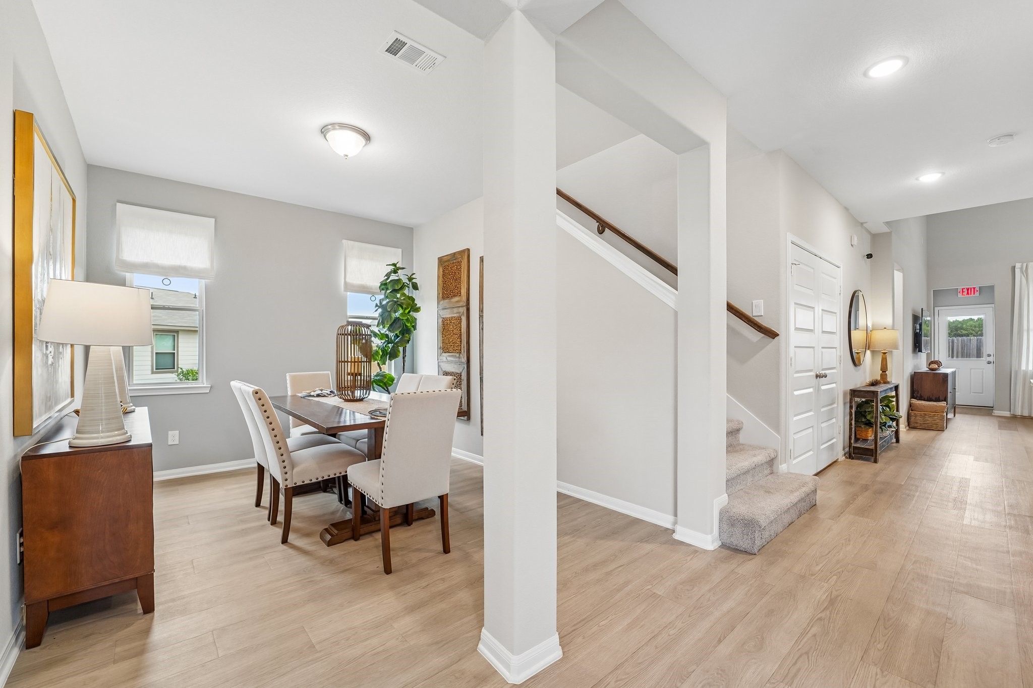 18616 Shauna Danielle Drive Property Photo 8