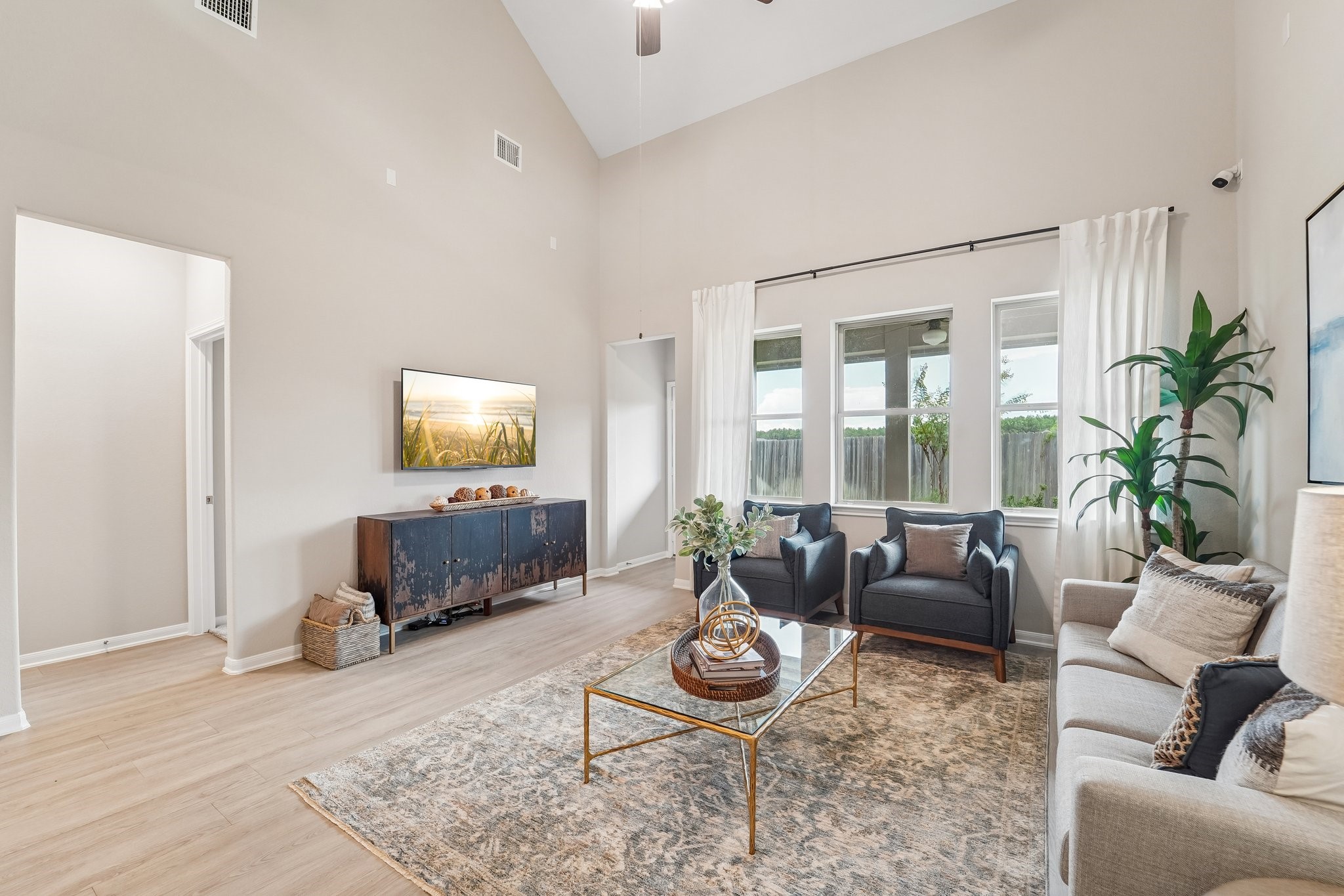 18616 Shauna Danielle Drive Property Photo 11