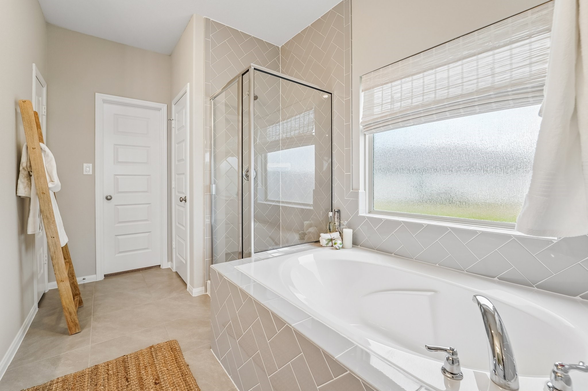 18616 Shauna Danielle Drive Property Photo 16