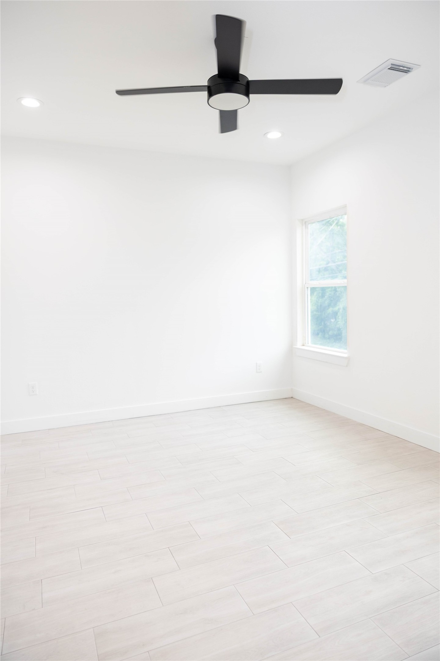 8210 Knox Street Property Photo 13