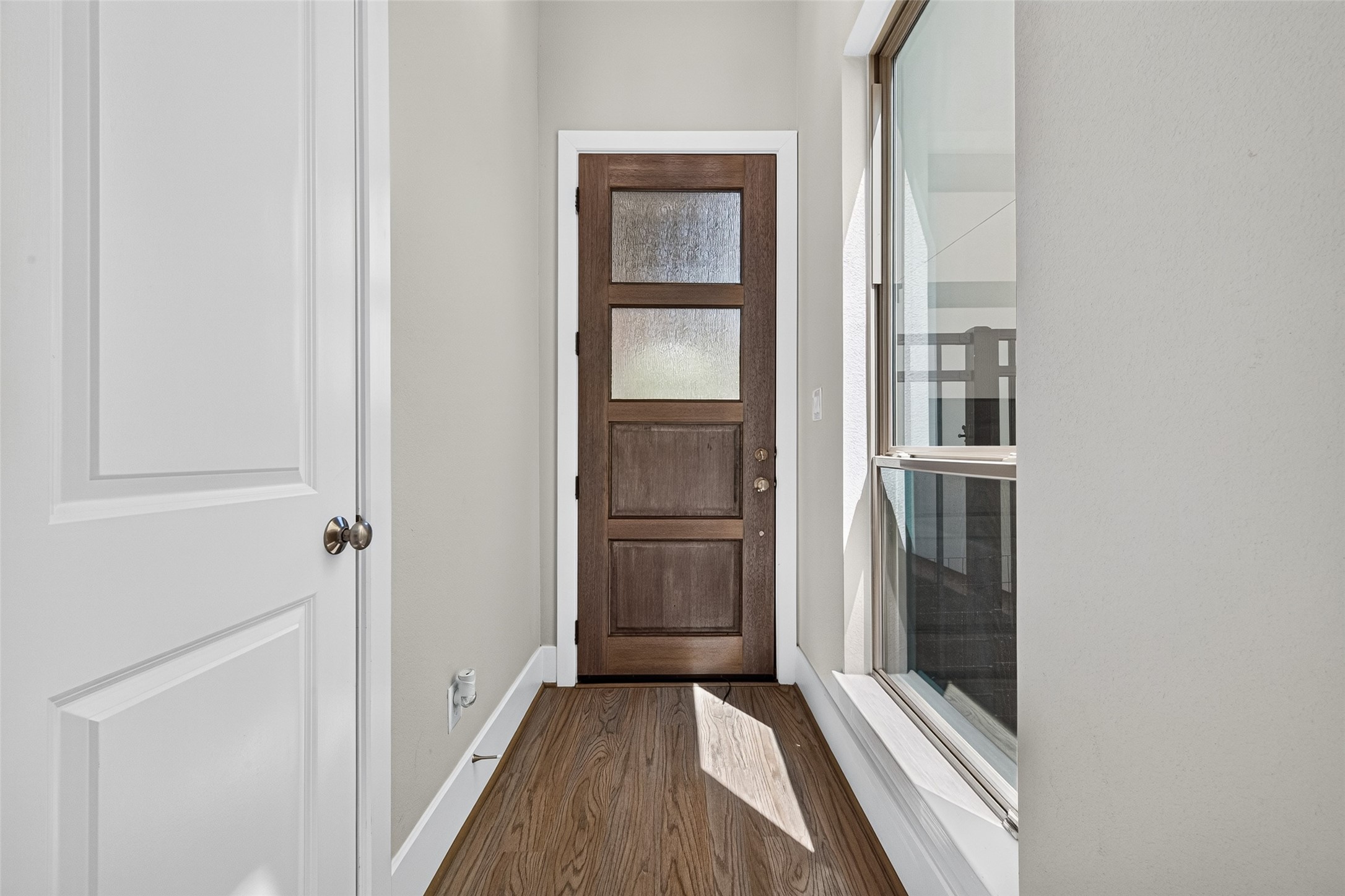 435 Imperial Boulevard Property Photo 9