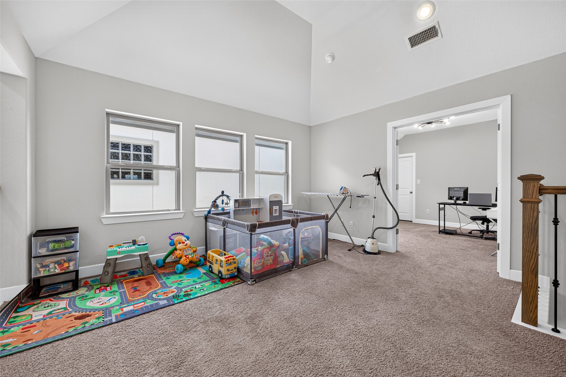 435 Imperial Boulevard Property Photo 27