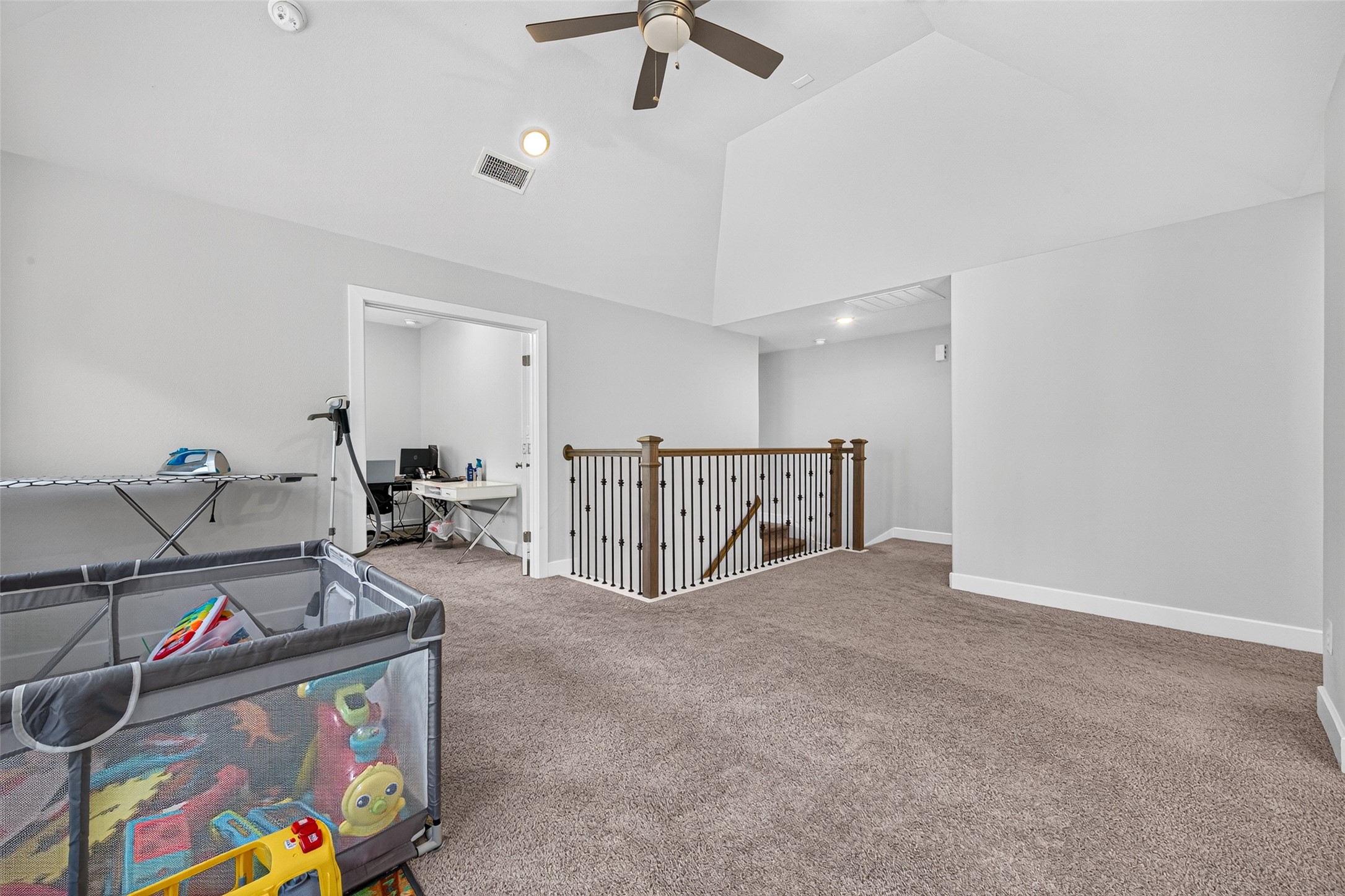 435 Imperial Boulevard Property Photo 30