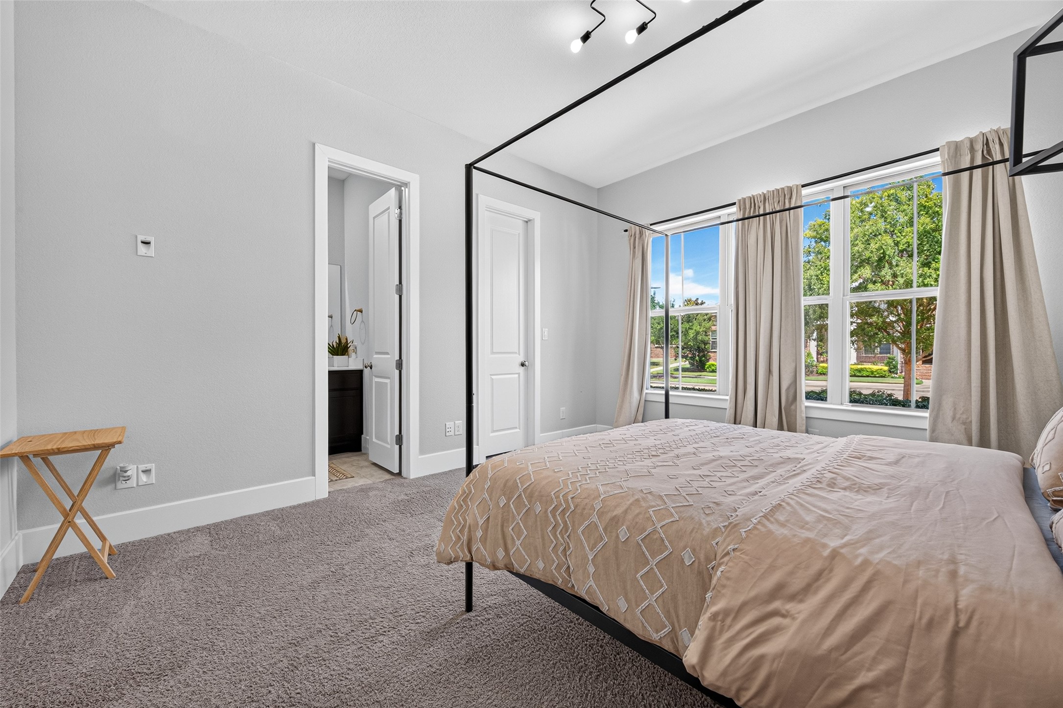 435 Imperial Boulevard Property Photo 36