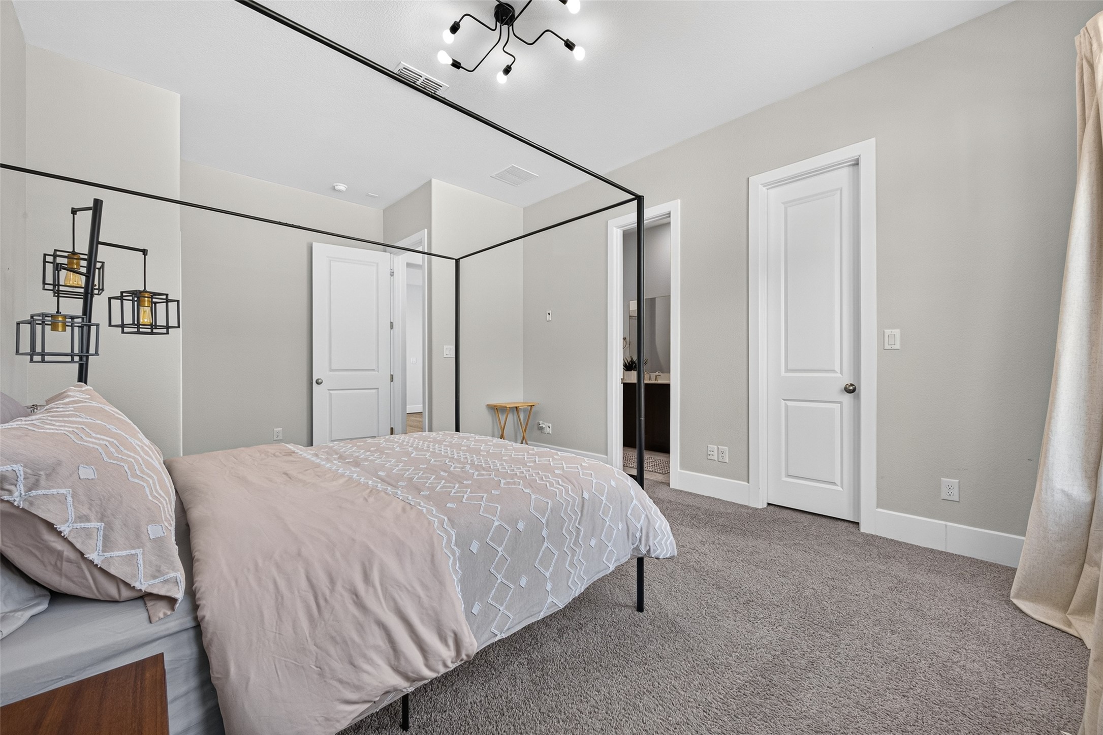435 Imperial Boulevard Property Photo 39