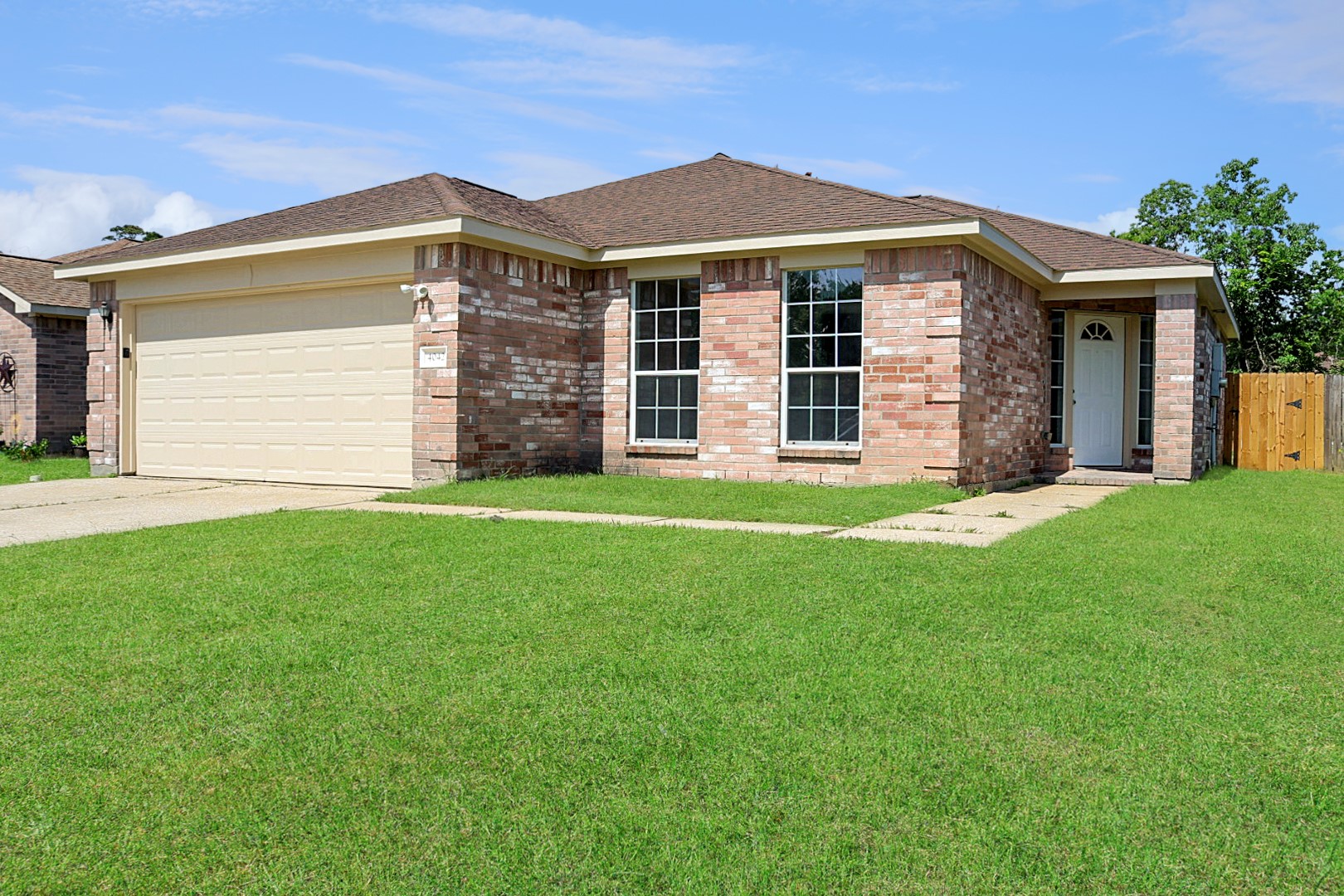 4042 Cary Creek Drive Property Photo 1