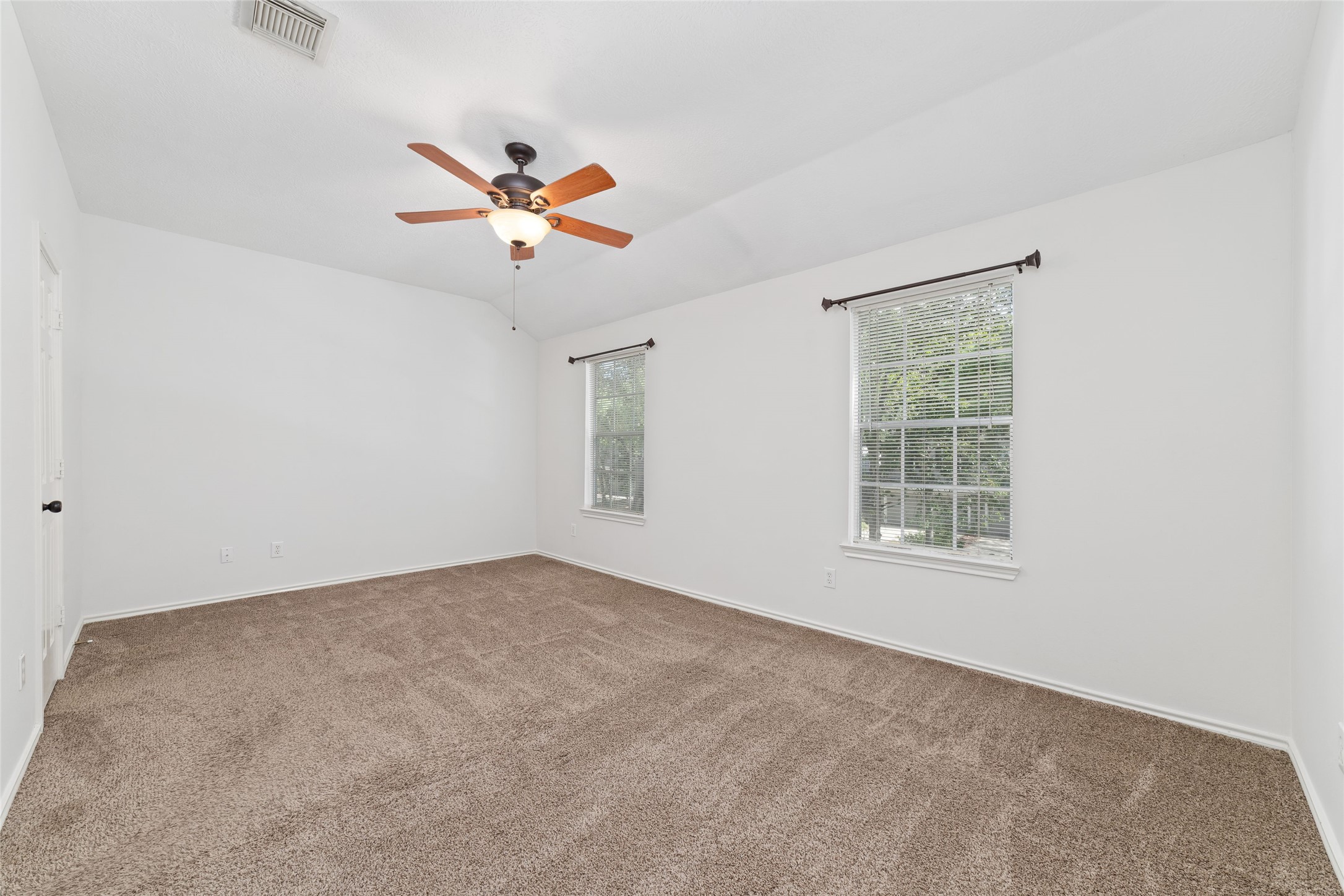118 Anise Tree Place Property Photo 13