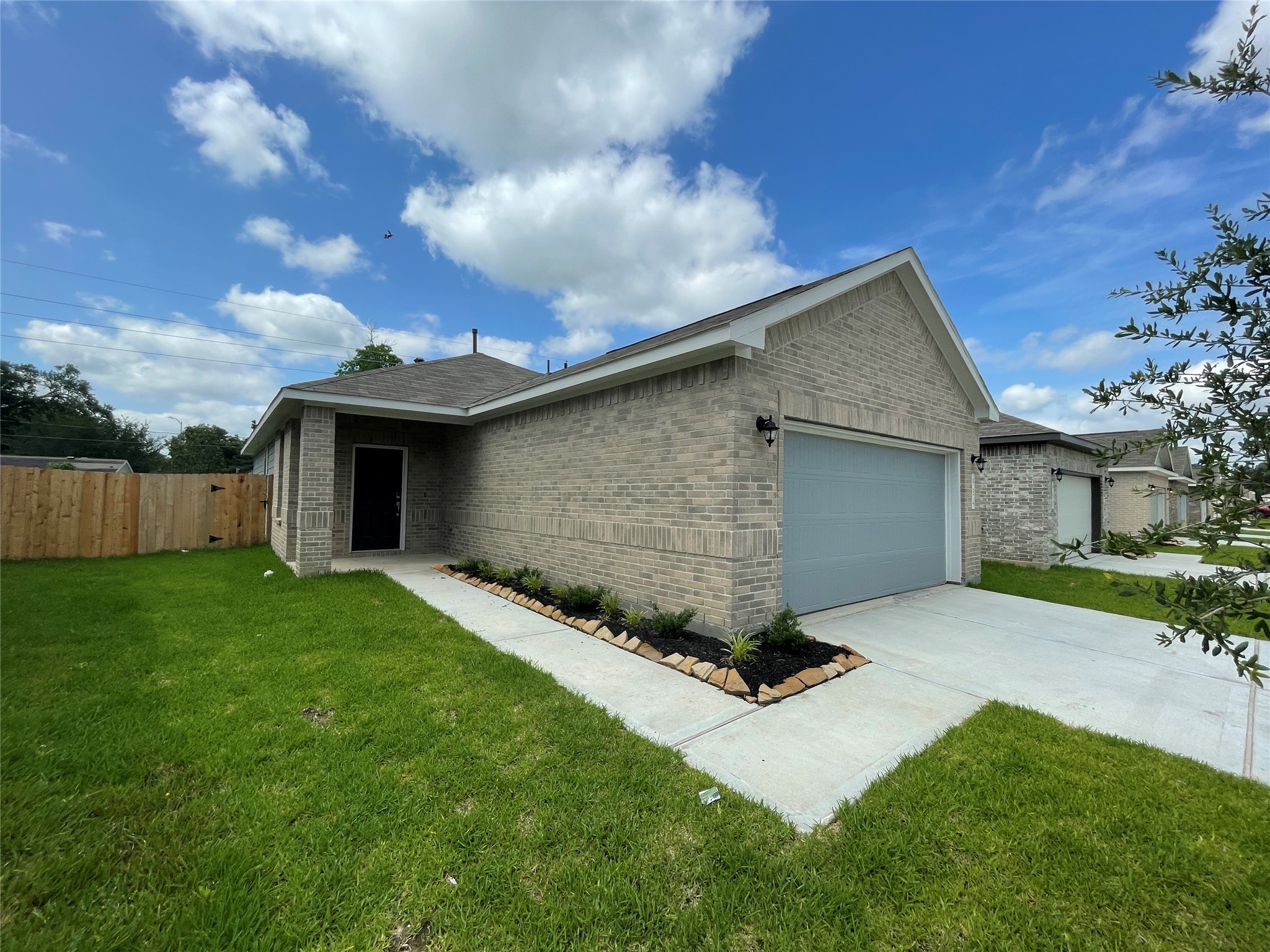 954 Redinger Ridge Drive Property Photo 1