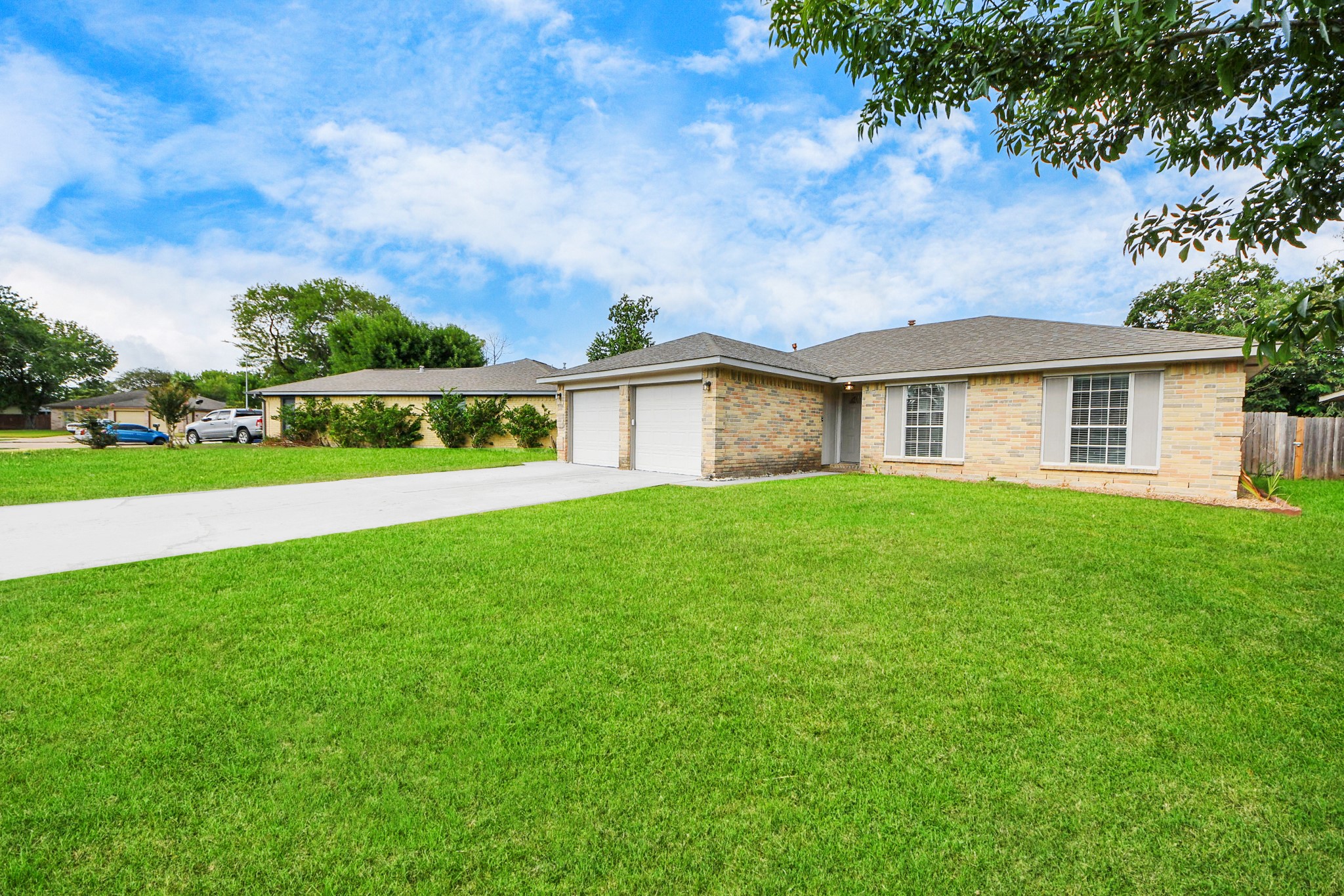 7410 La Place Drive Property Photo 4