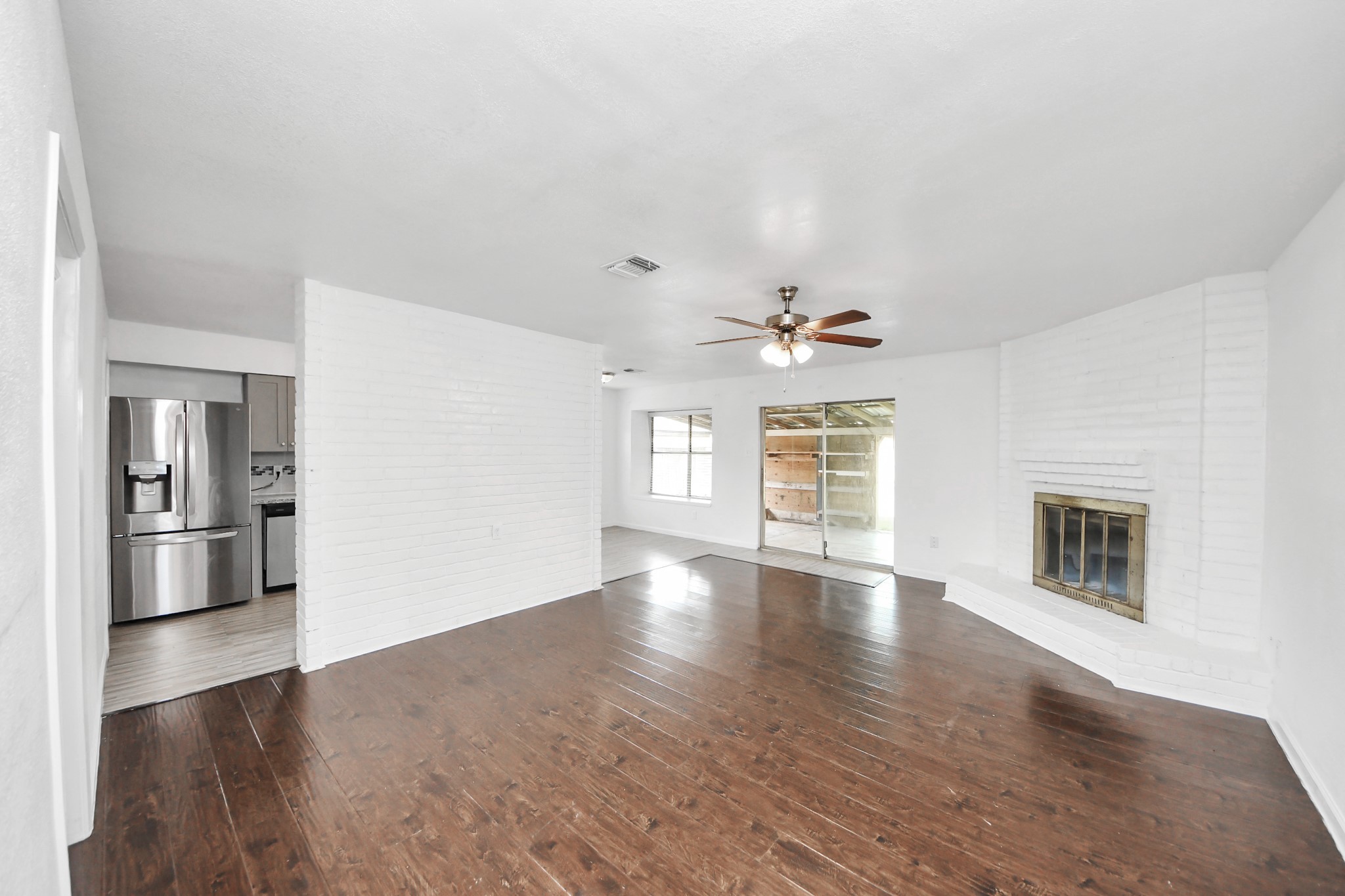 7410 La Place Drive Property Photo 8