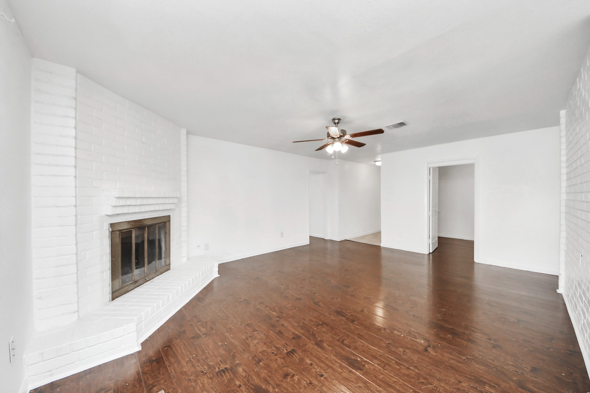 7410 La Place Drive Property Photo 9
