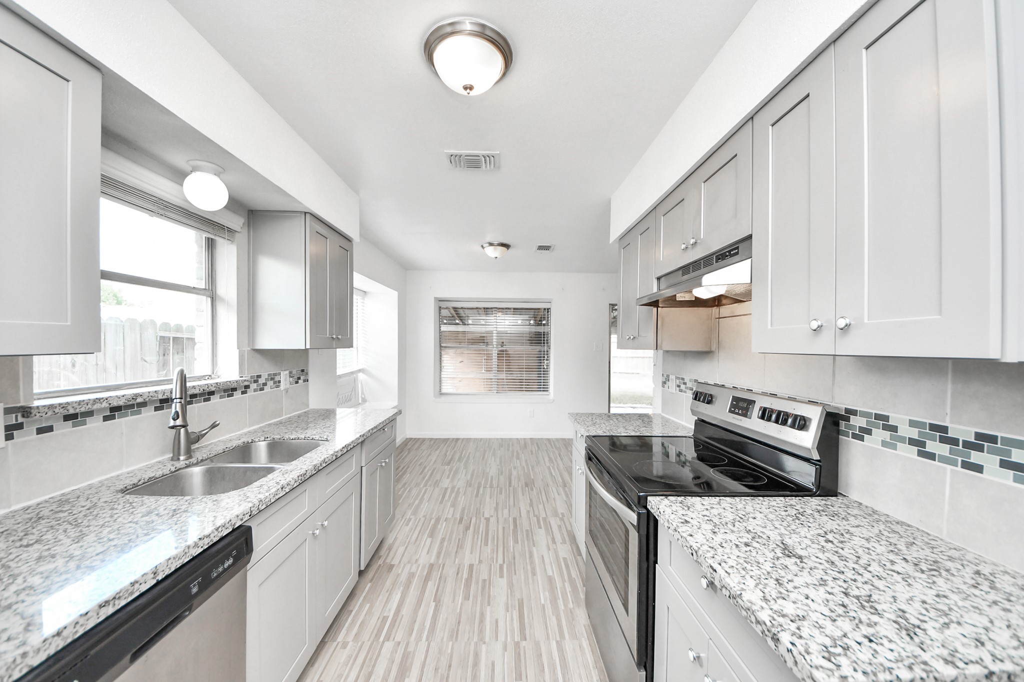 7410 La Place Drive Property Photo 18