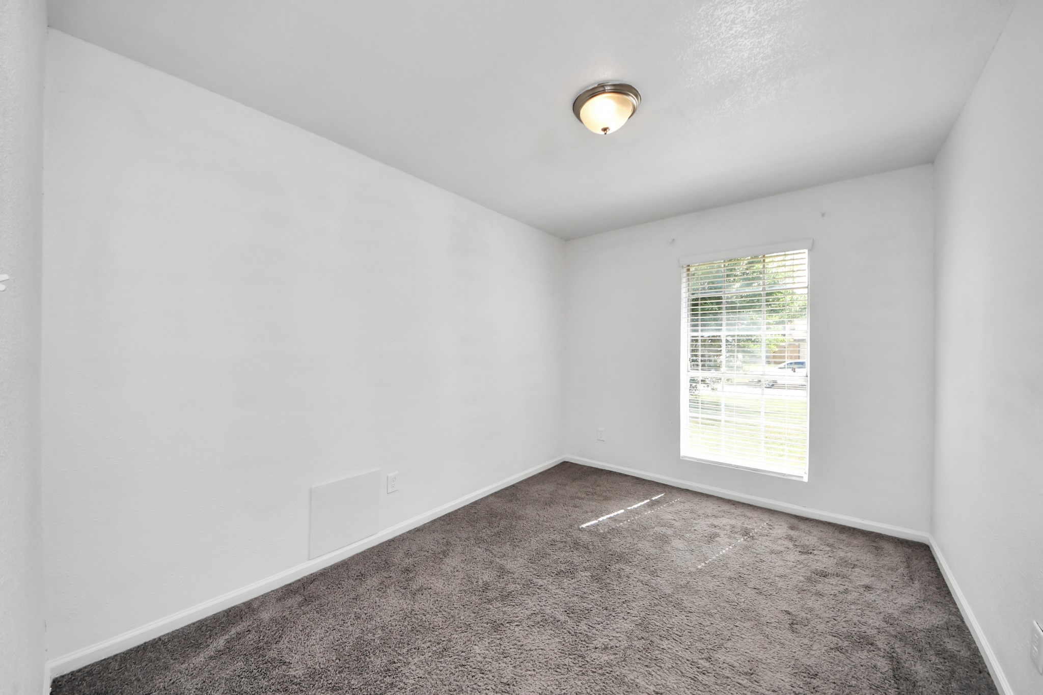 7410 La Place Drive Property Photo 23