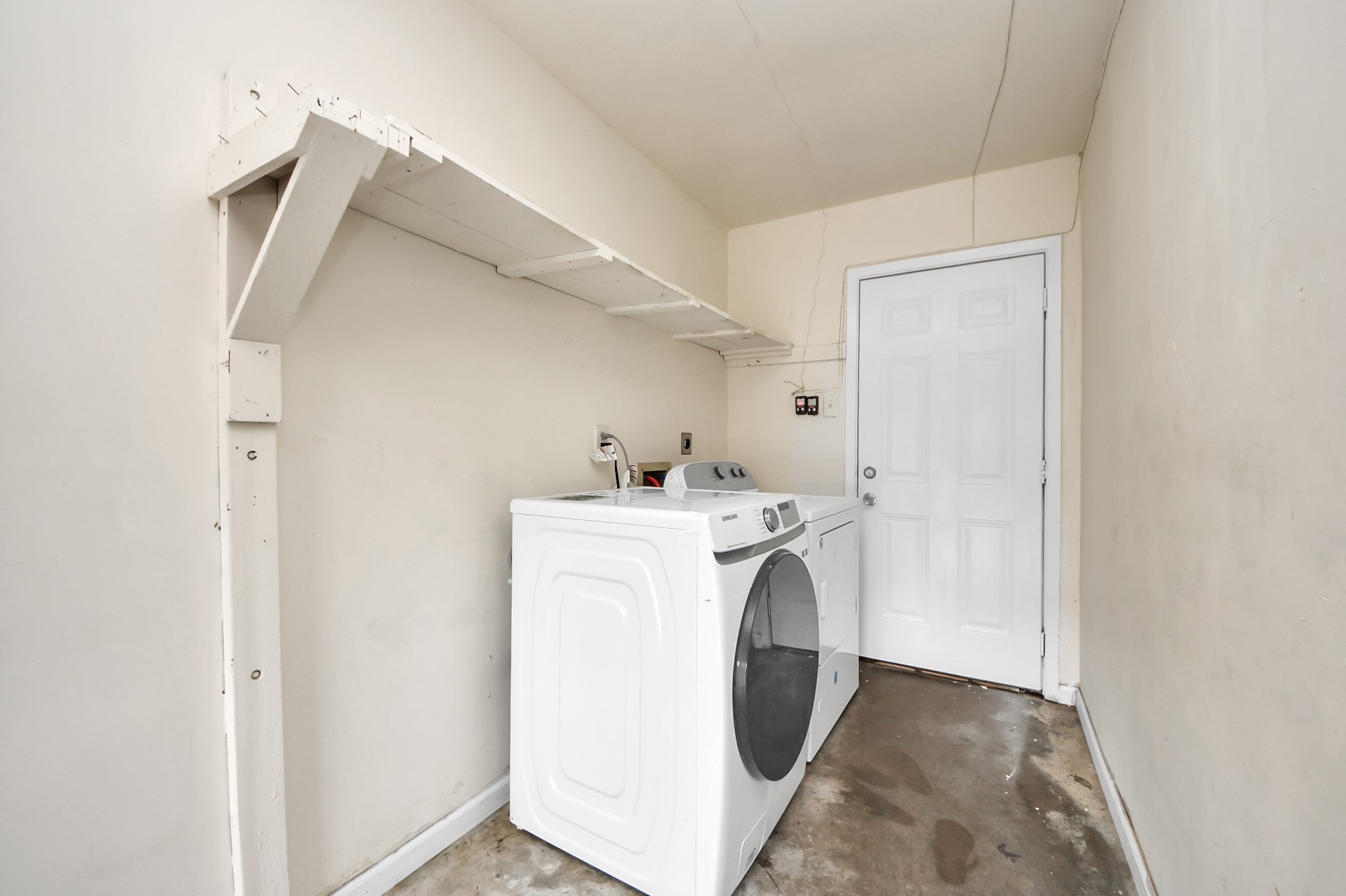 7410 La Place Drive Property Photo 32