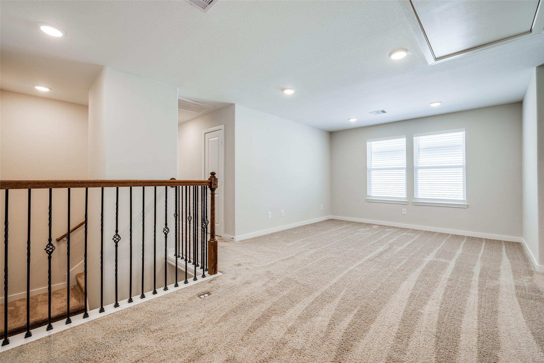 1539 Revolution Way Property Photo 26