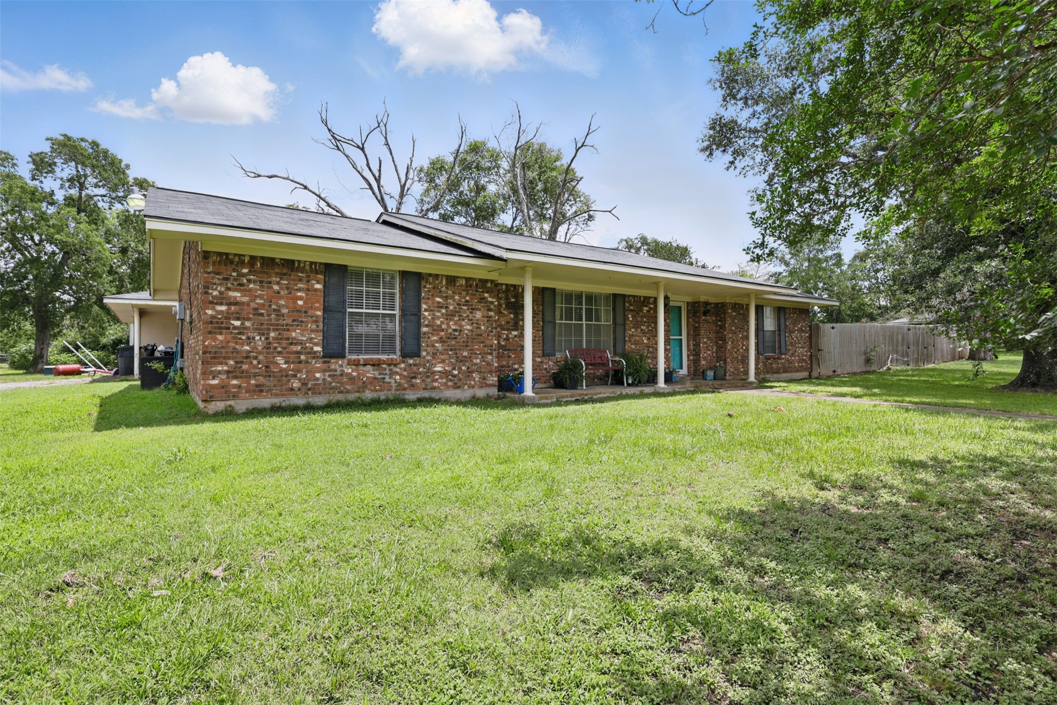 137 Crete Street Property Photo 1