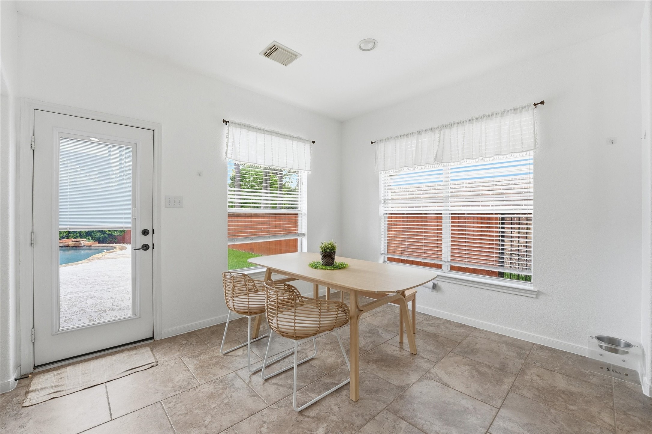 115 S Rocky Point Circle Property Photo 15
