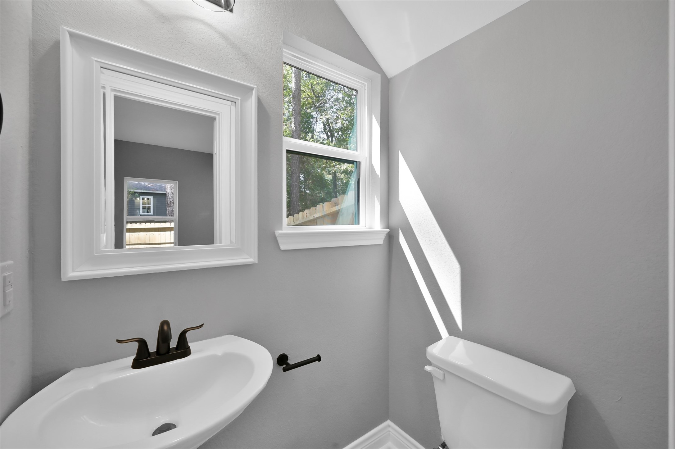 16995 E Alderson Property Photo 6