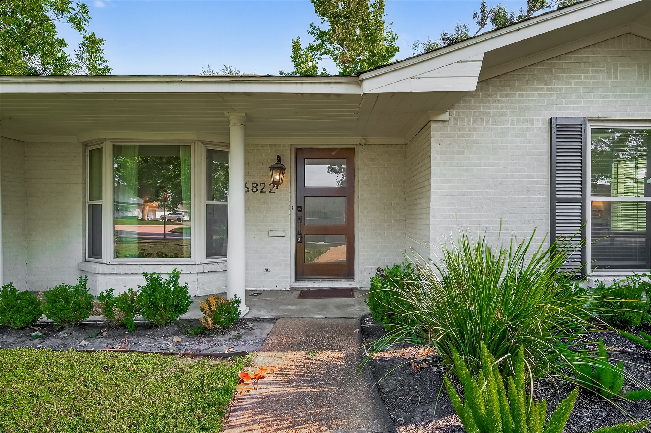 6822 Hartland Street Property Photo 2