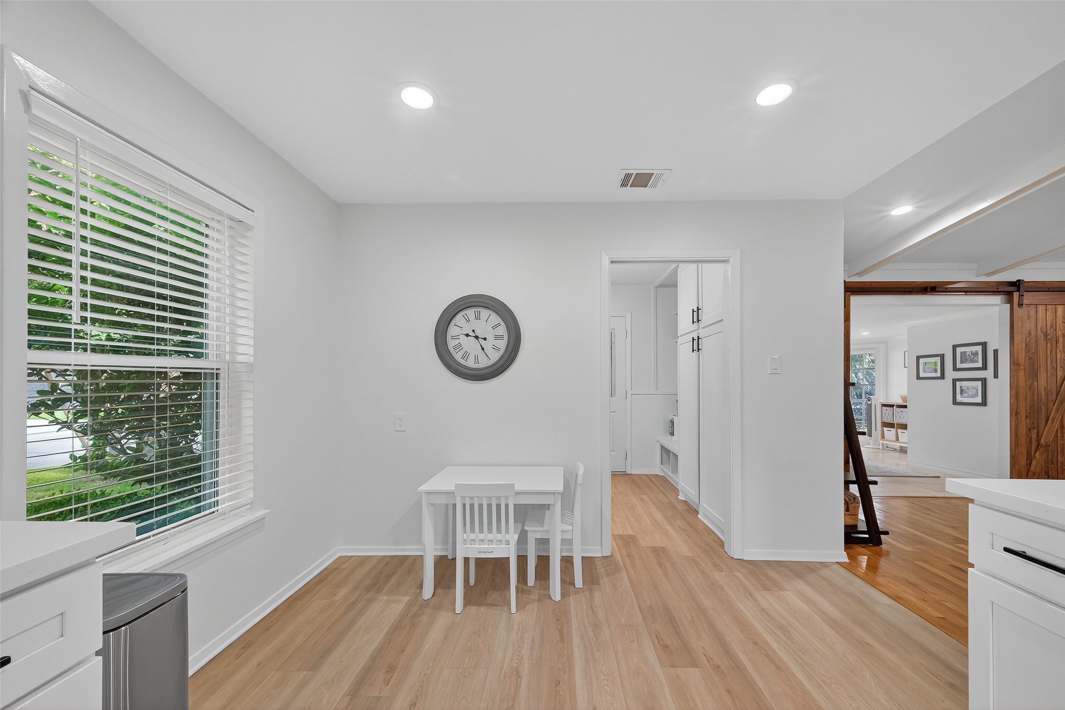 6822 Hartland Street Property Photo 17