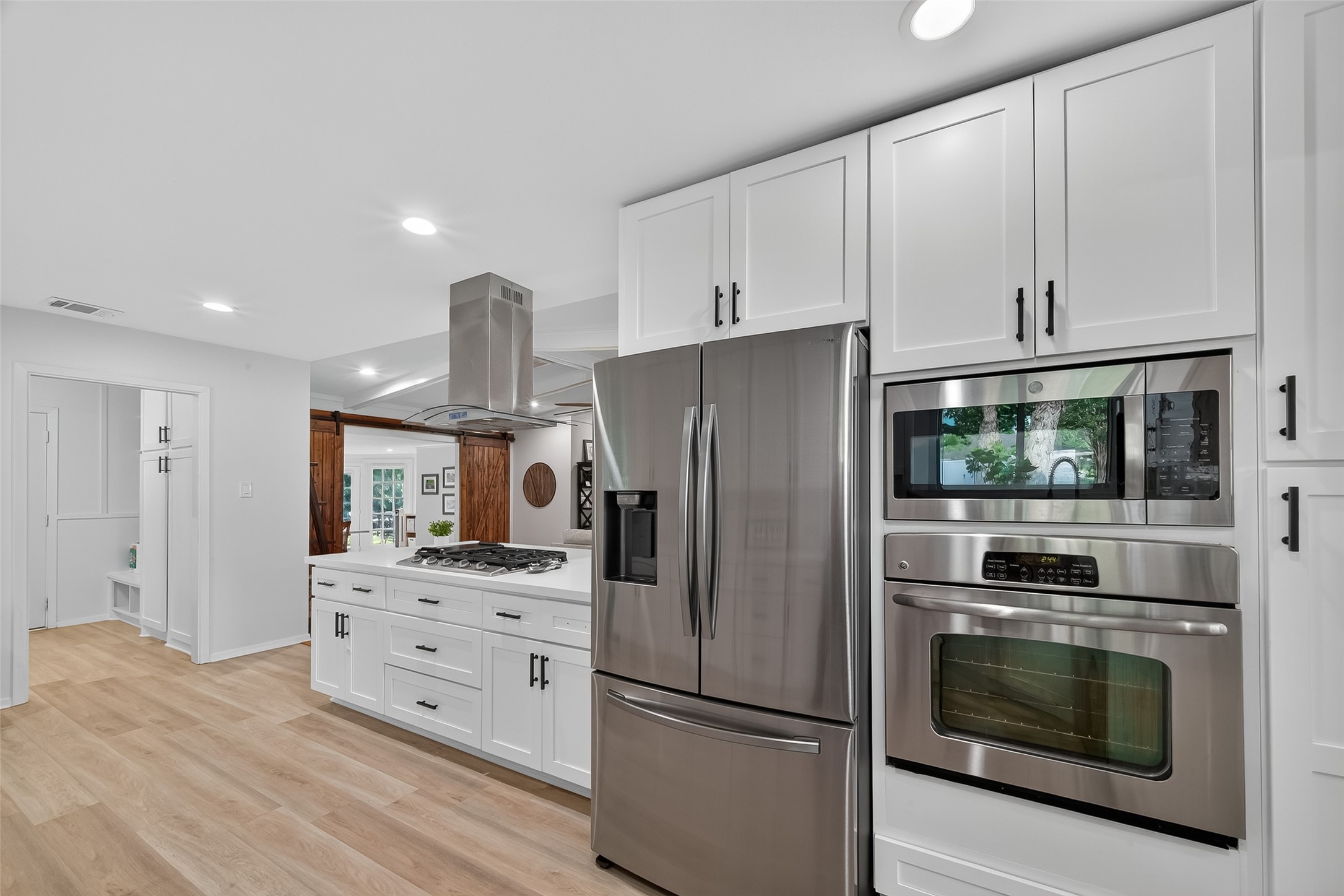 6822 Hartland Street Property Photo 22