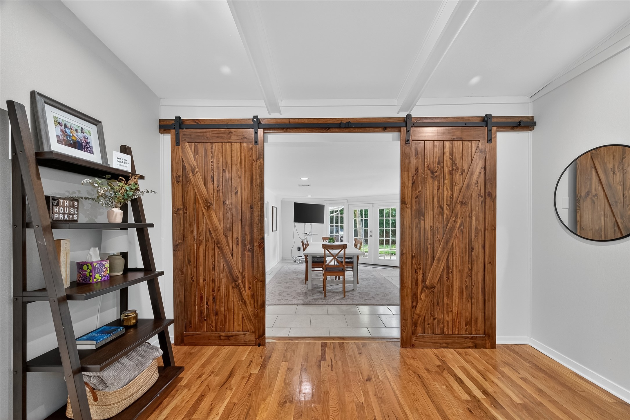 6822 Hartland Street Property Photo 24