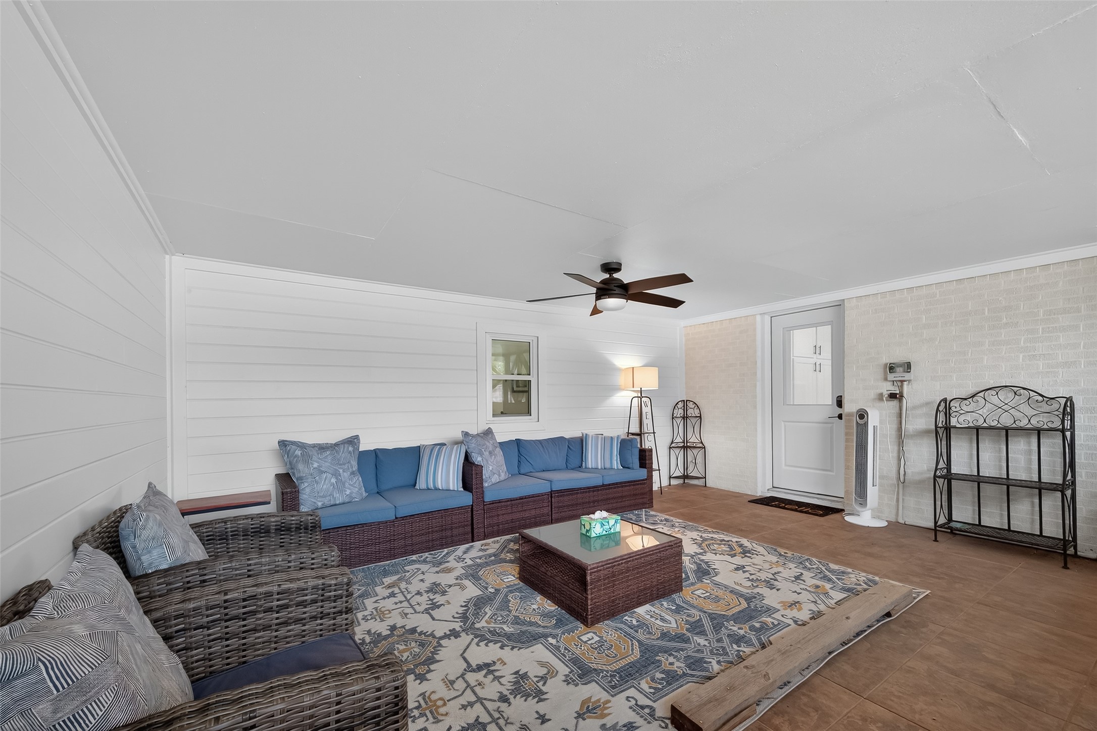 6822 Hartland Street Property Photo 30