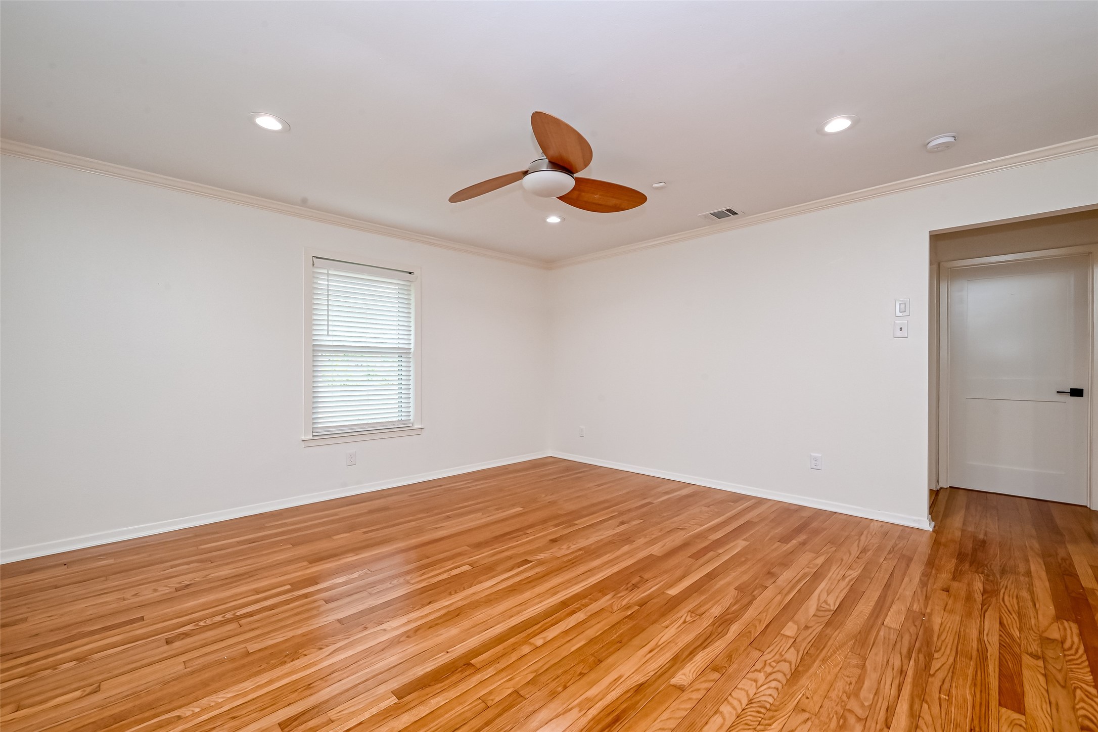 6822 Hartland Street Property Photo 43