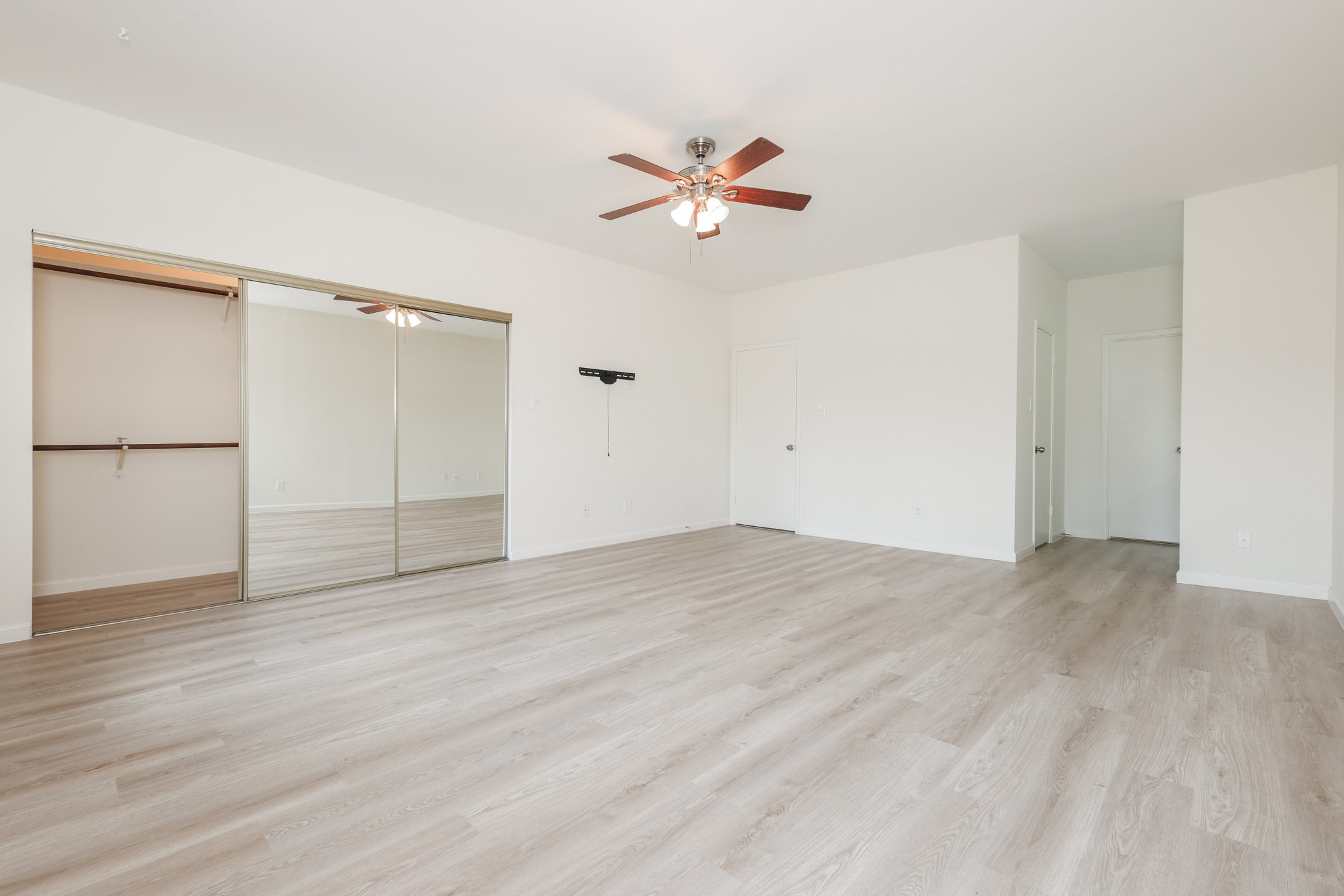 17441 Red Oak Drive 7441 Property Photo 7