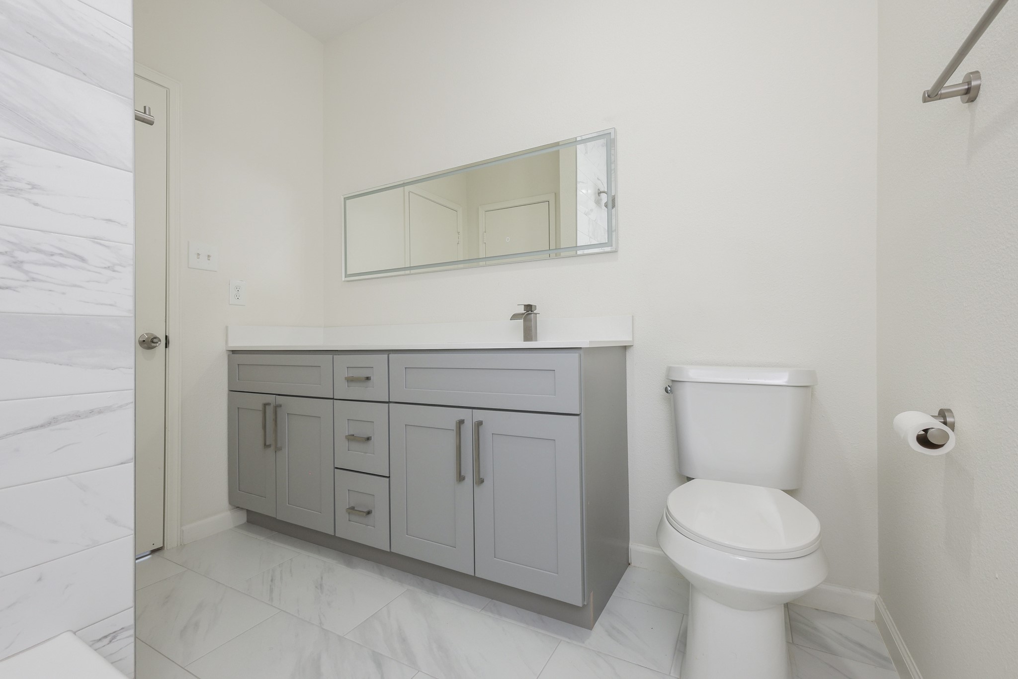 17441 Red Oak Drive 7441 Property Photo 9
