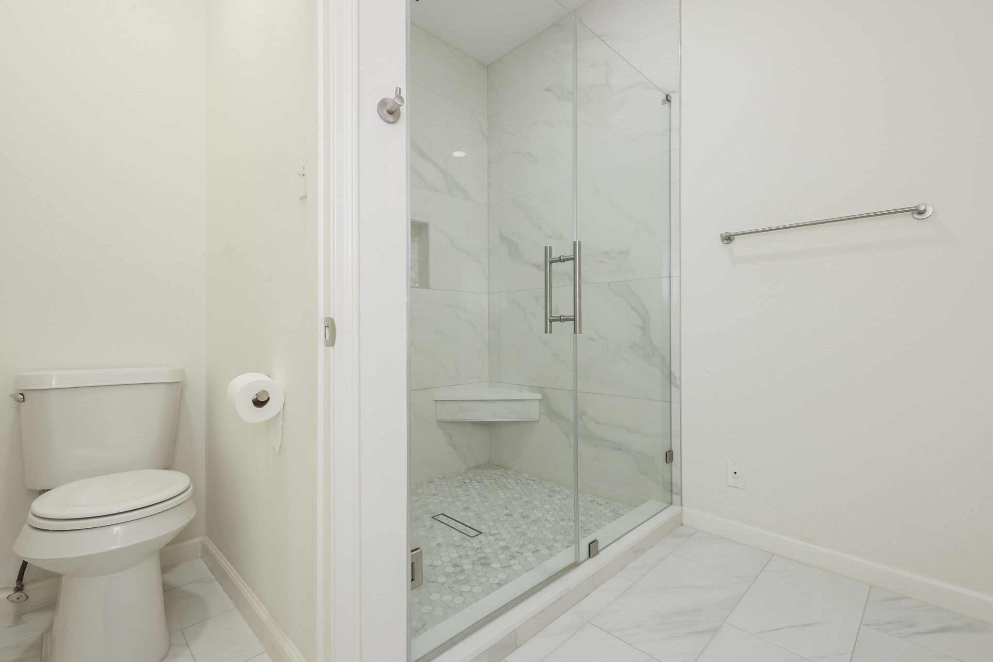 17441 Red Oak Drive 7441 Property Photo 12