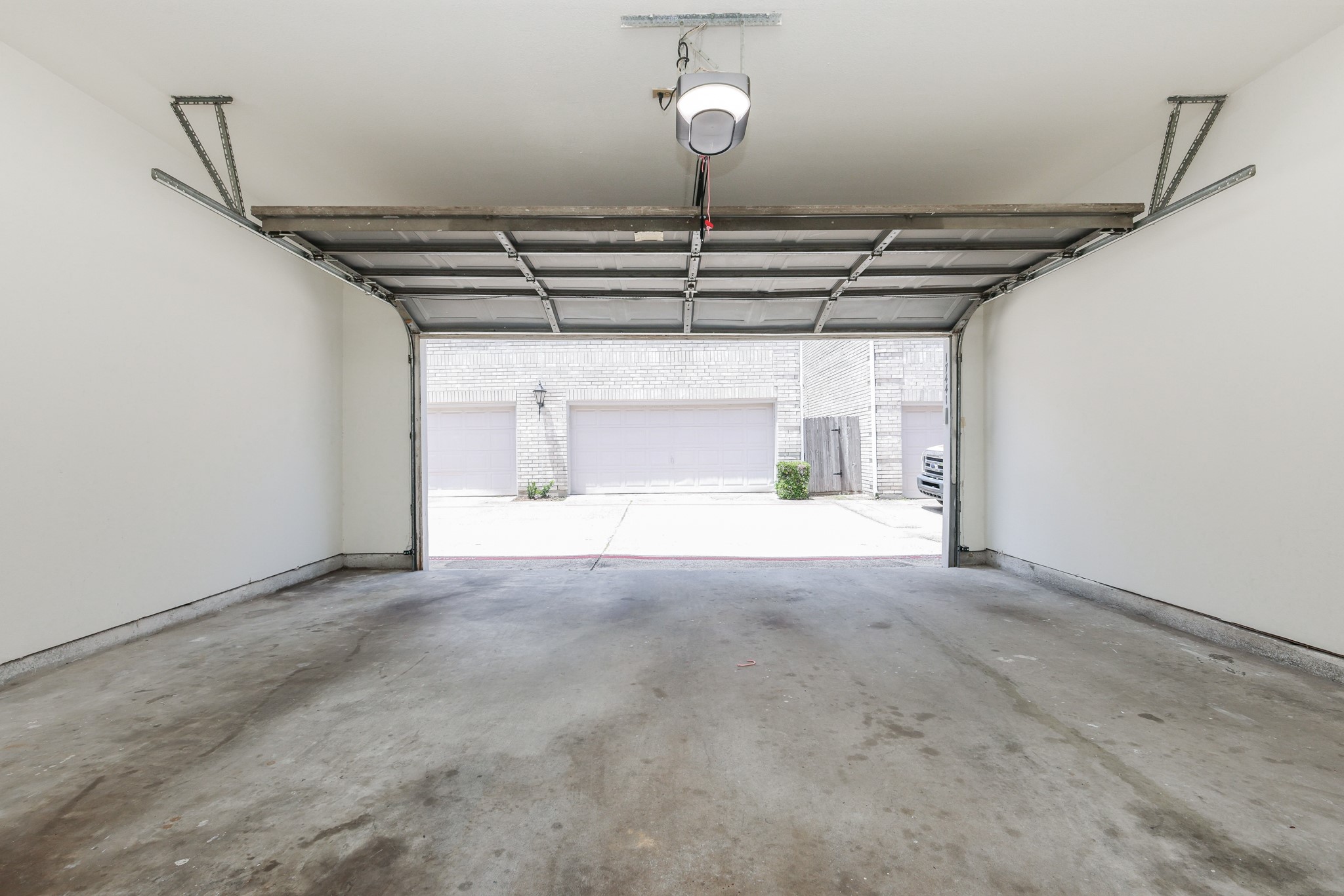 17441 Red Oak Drive 7441 Property Photo 18
