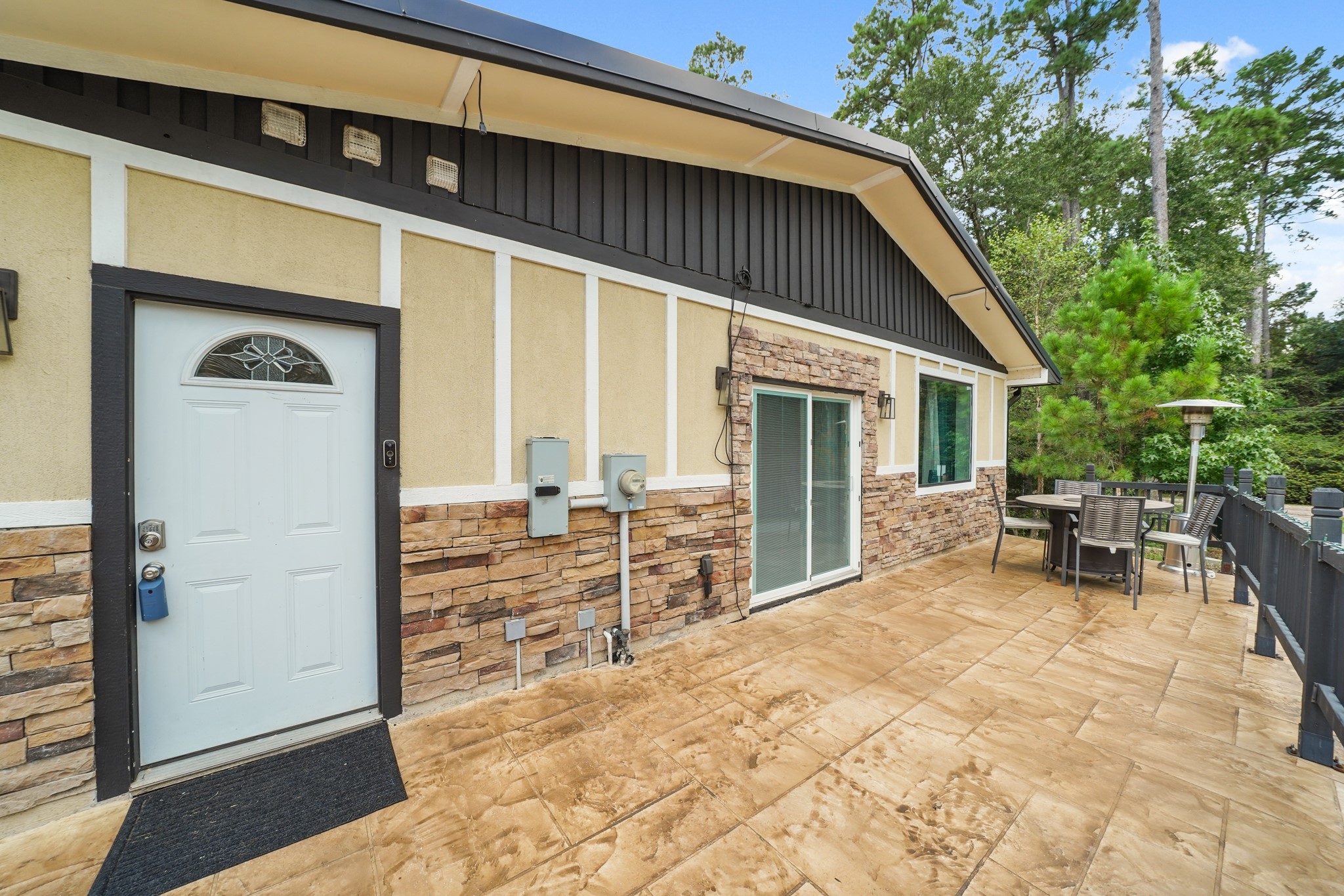 7317 Falling Oaks Street Property Photo 7