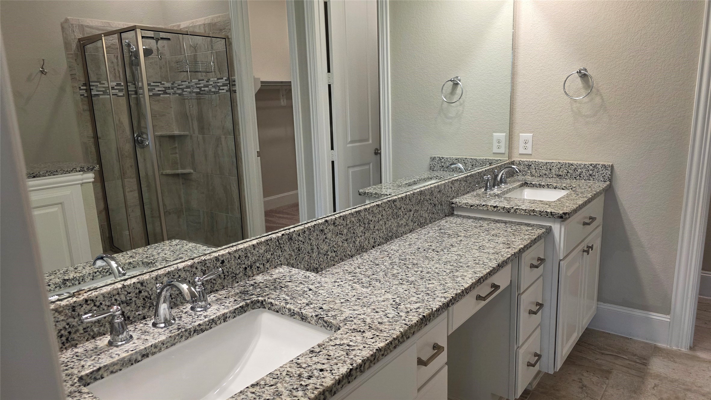 142 Mayfield Drive Property Photo 33