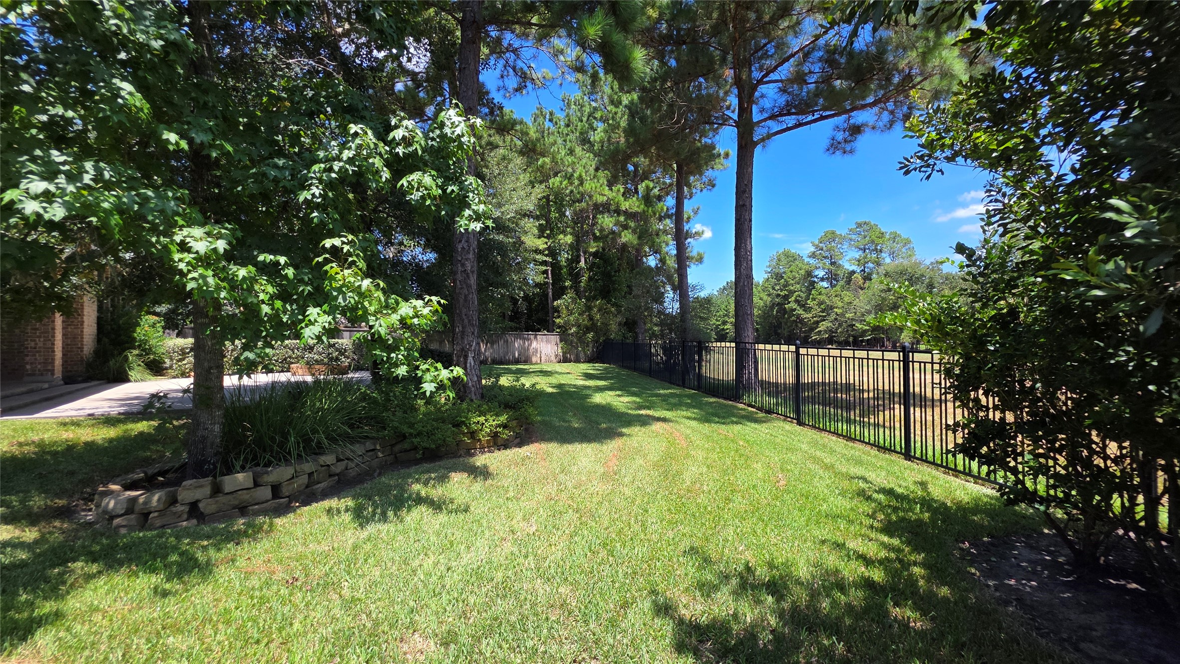 142 Mayfield Drive Property Photo 42