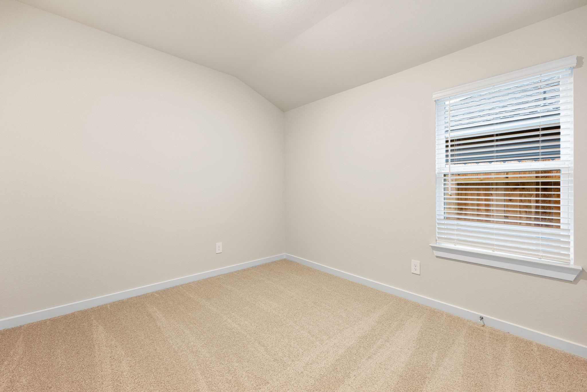 6611 Castella Drive Property Photo 11