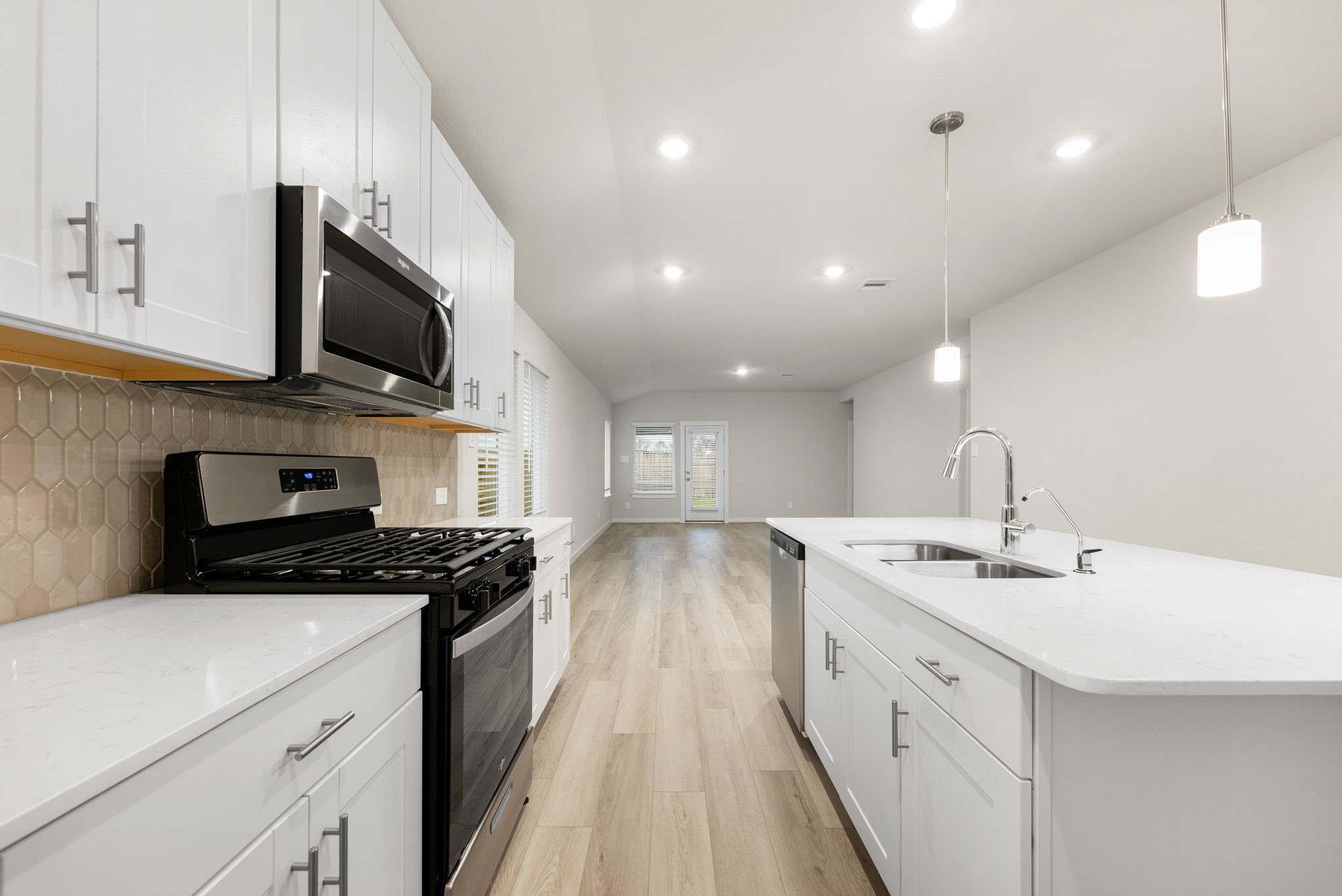 6611 Castella Drive Property Photo 20