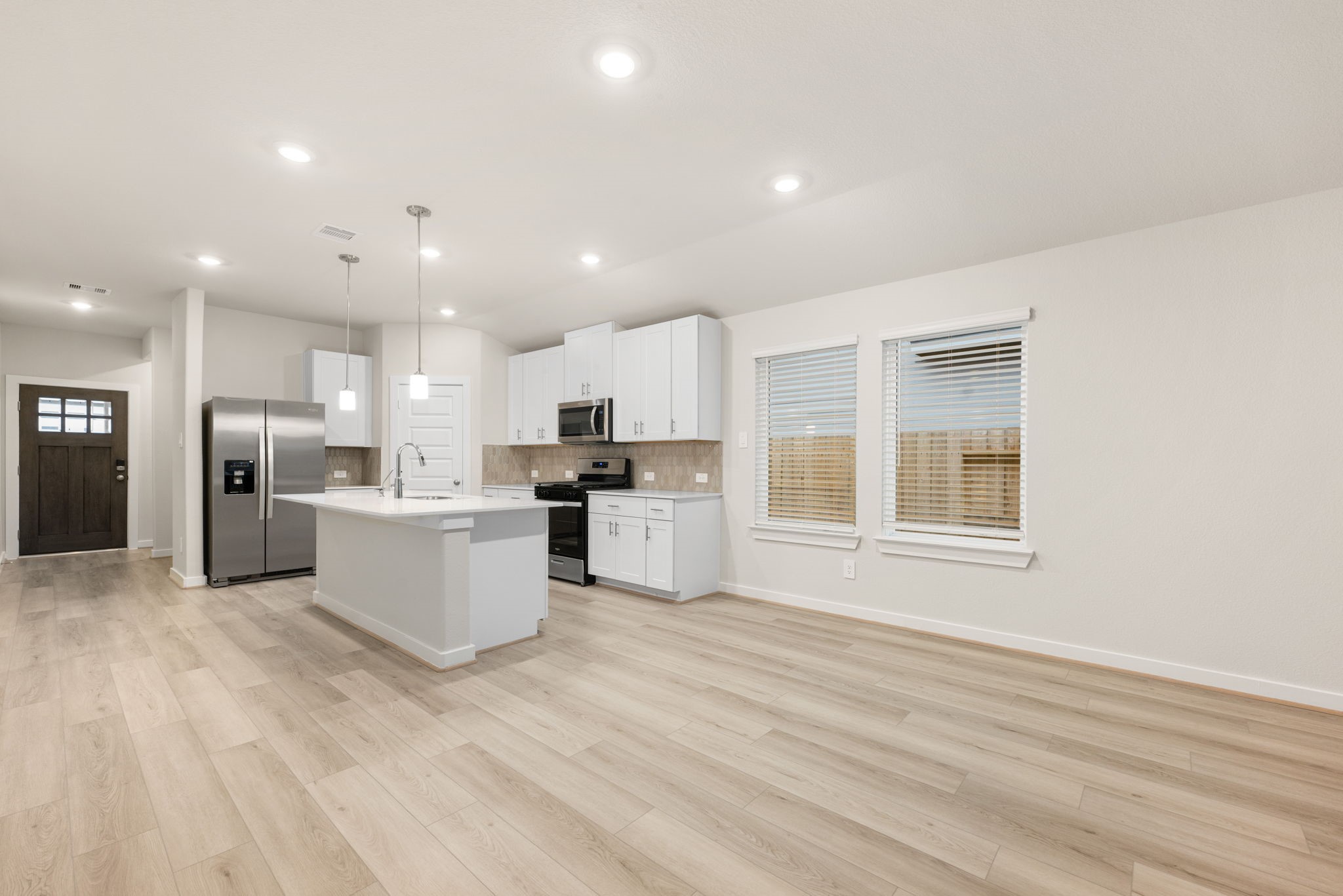 6611 Castella Drive Property Photo 23