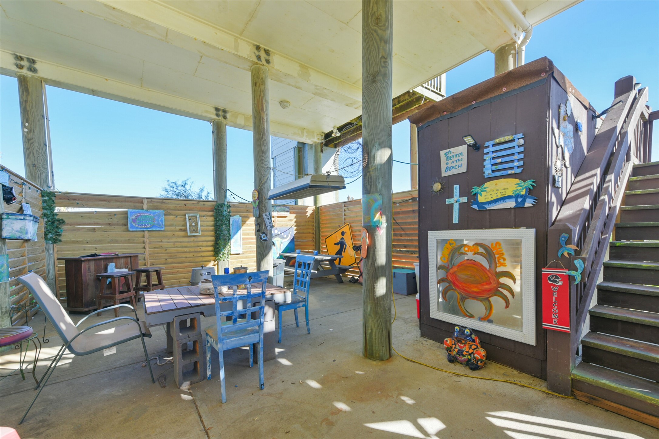 1018 Dolphin Road Property Photo 8